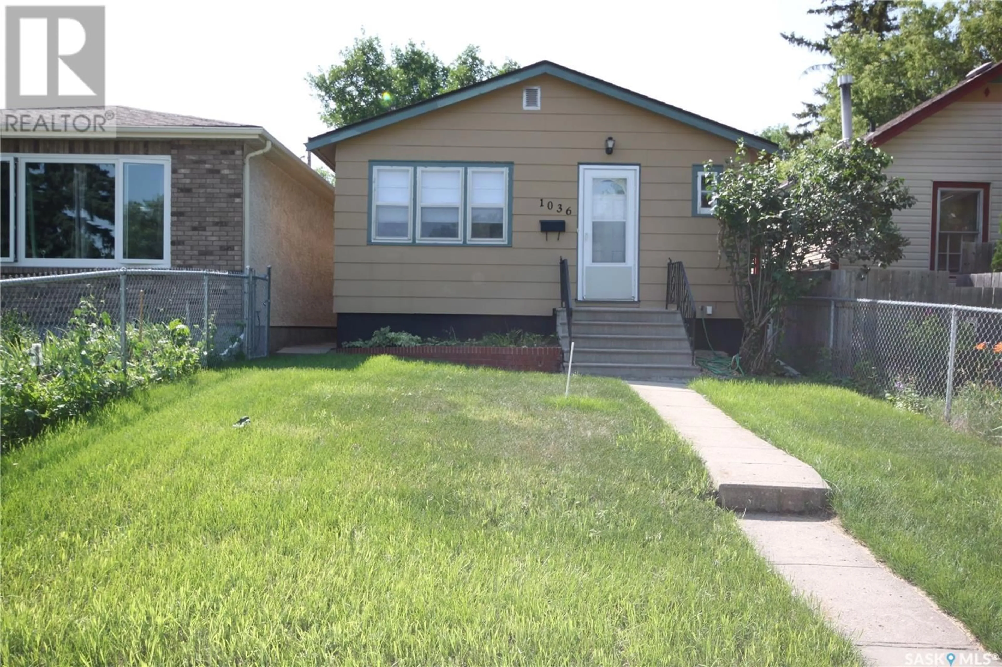 Frontside or backside of a home for 1036 Queen STREET, Regina Saskatchewan S4T4A9