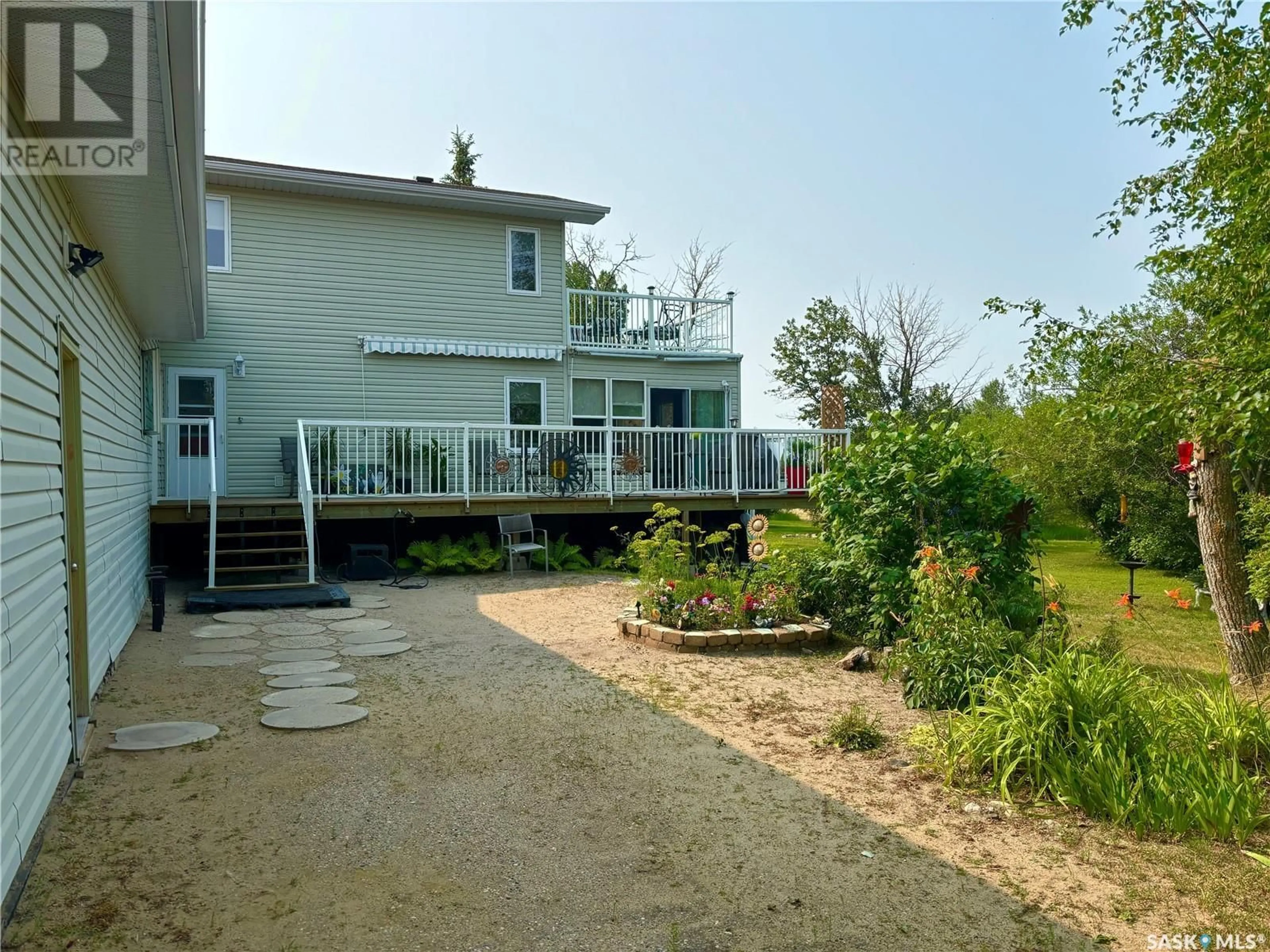 Patio for 1017 Whitesand AVENUE, Burgis Beach Saskatchewan S0A0L0