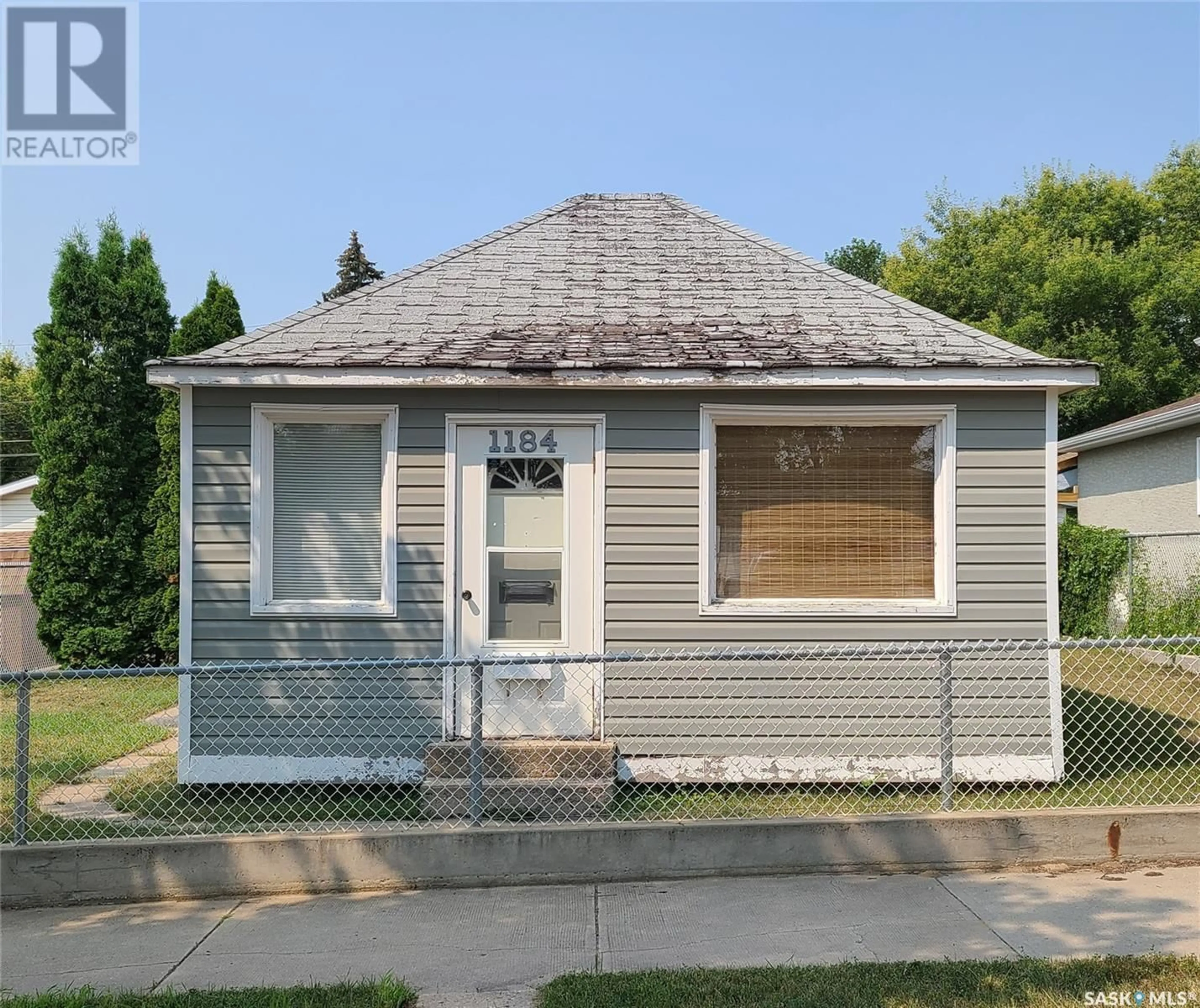 Frontside or backside of a home for 1184 WOLFE AVENUE, Moose Jaw Saskatchewan S6H1J9