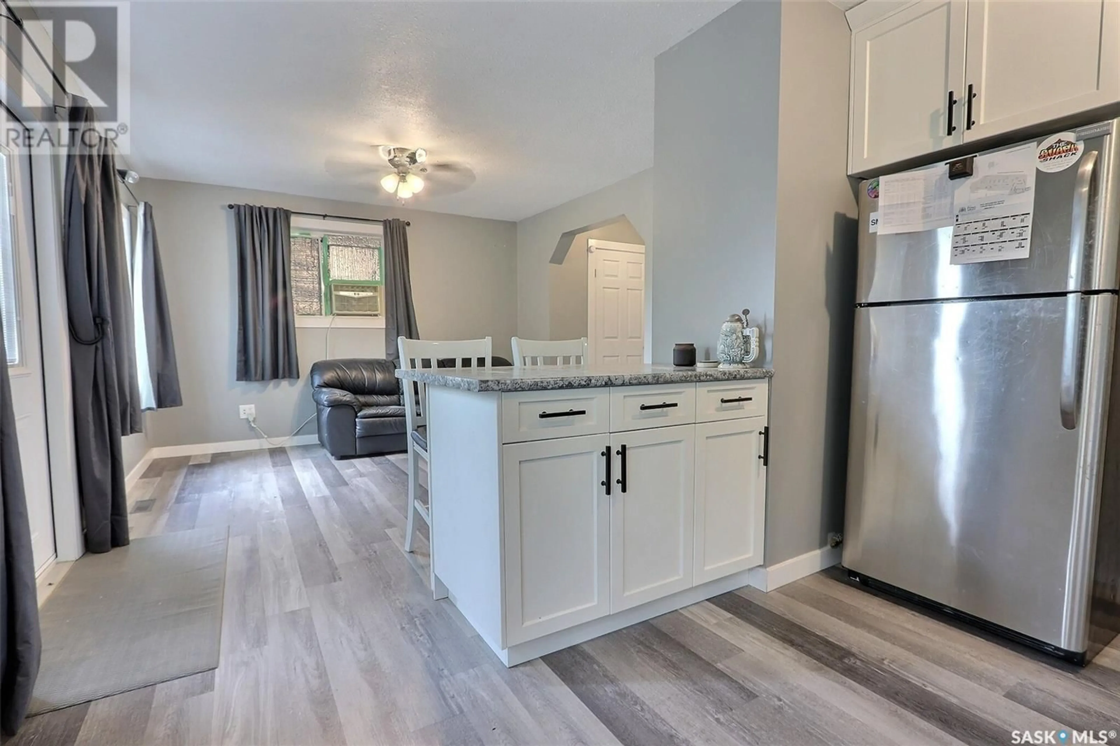 Standard kitchen for 239 Cambridge STREET, Prince Albert Saskatchewan S6V2Y2