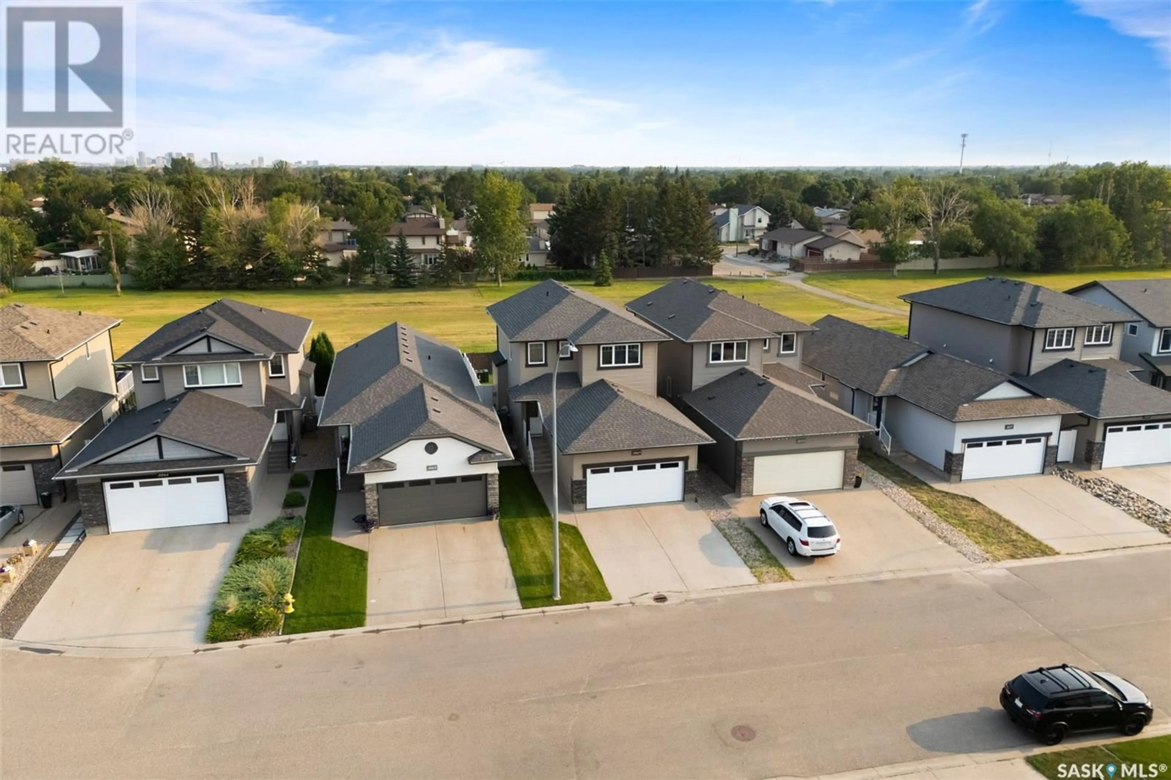 Frontside or backside of a home for 3069 Abendschan BAY, Regina Saskatchewan S4X0K4