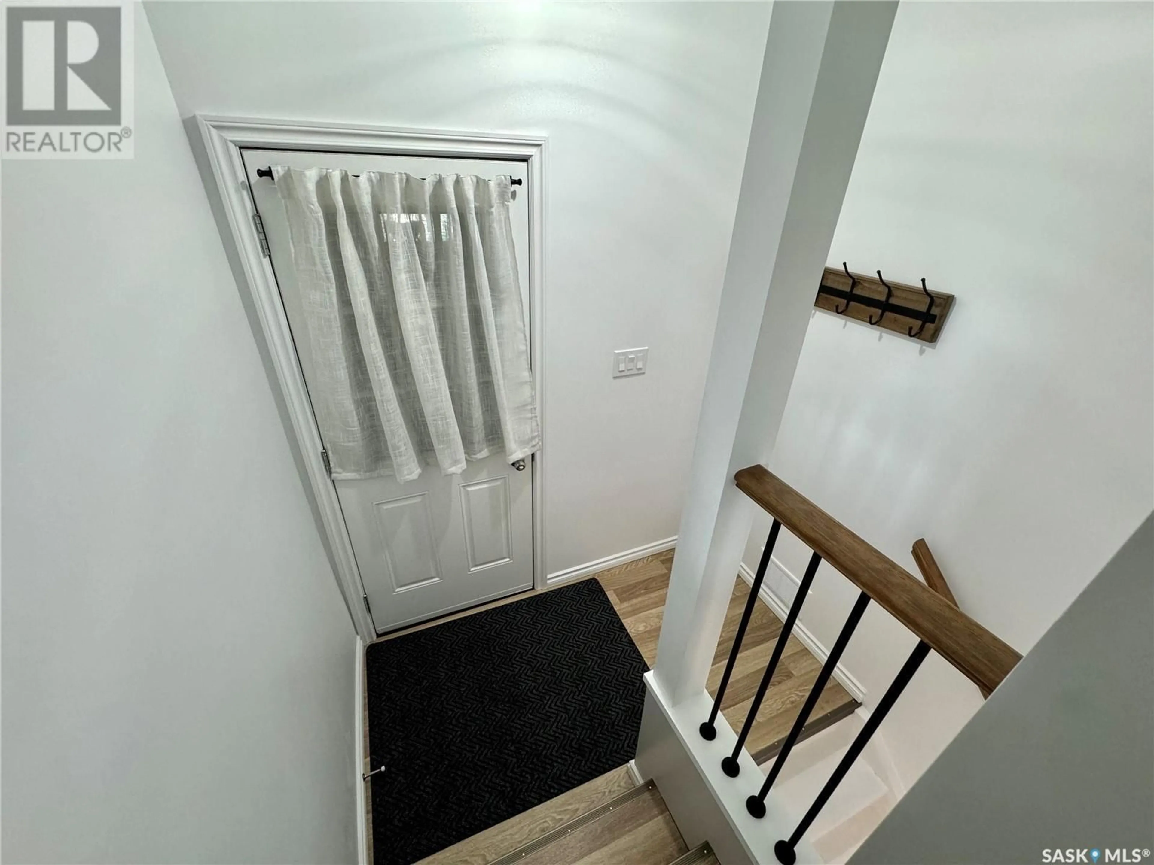 Indoor entryway for 235 Patrick STREET, Springside Saskatchewan S0A3V0