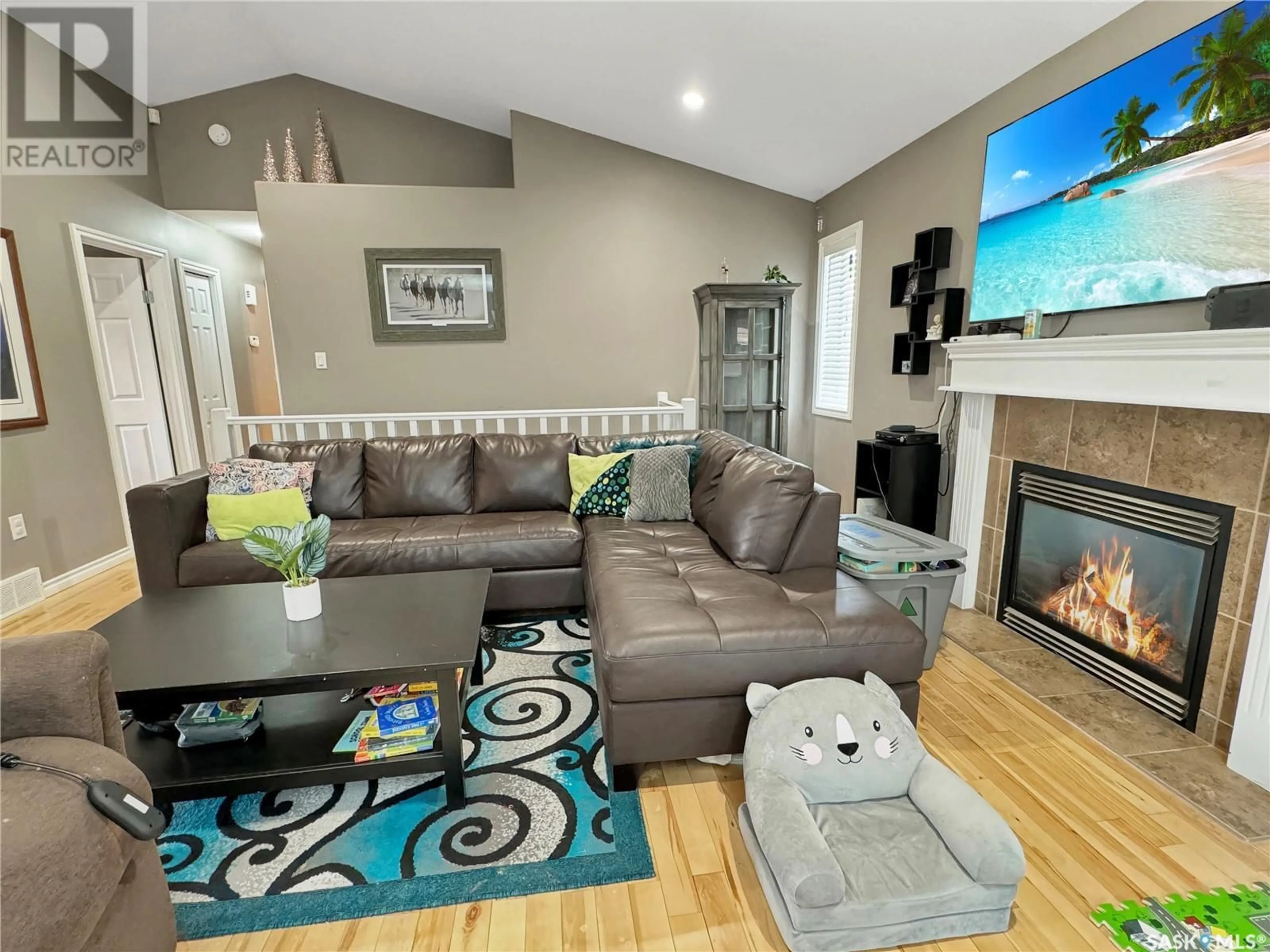 Living room for 41 4th AVENUE, Battleford Saskatchewan S0M0E0