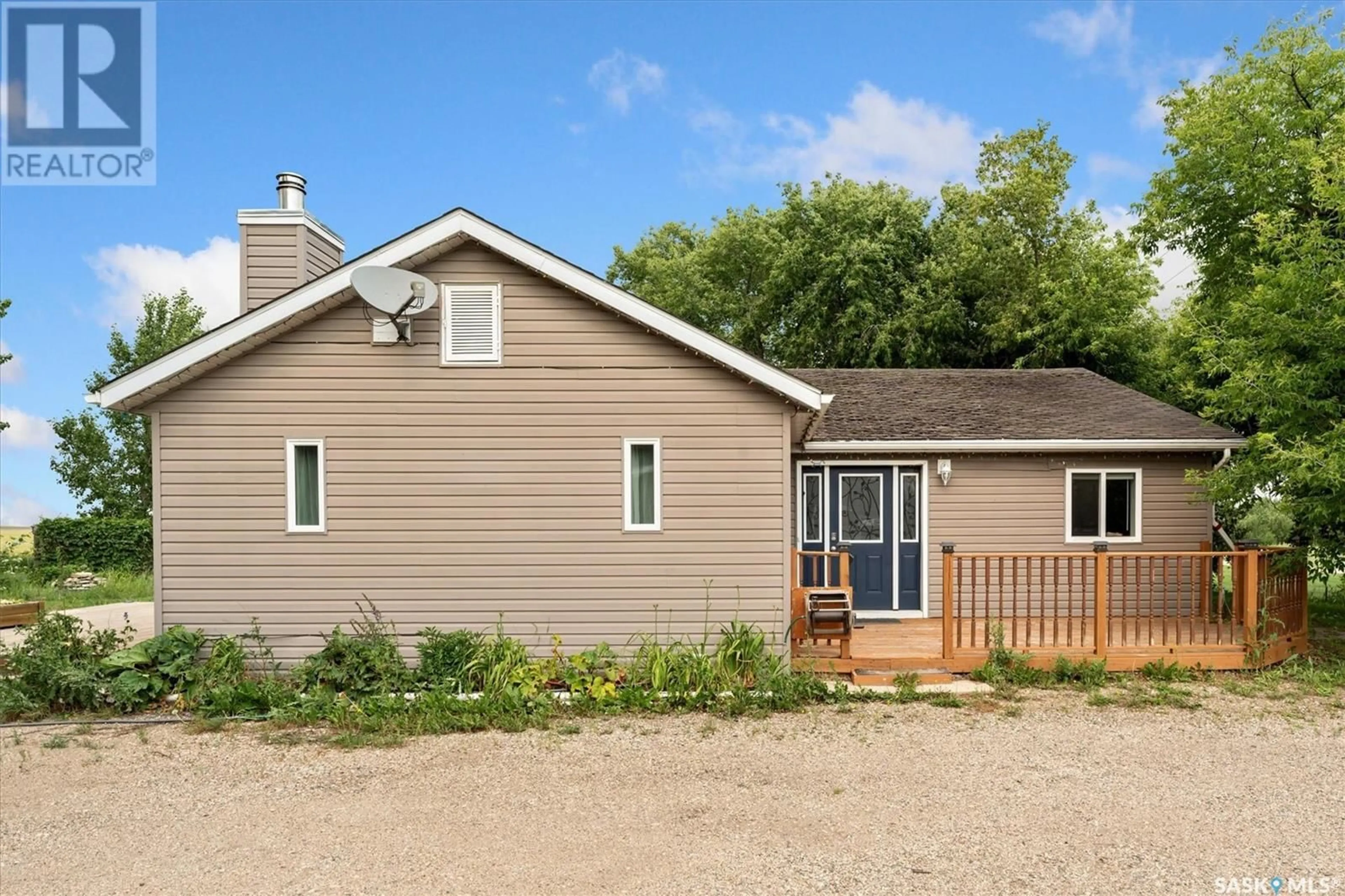 Cottage for 141 Nelson AVENUE E, Blaine Lake Saskatchewan S0J1R0