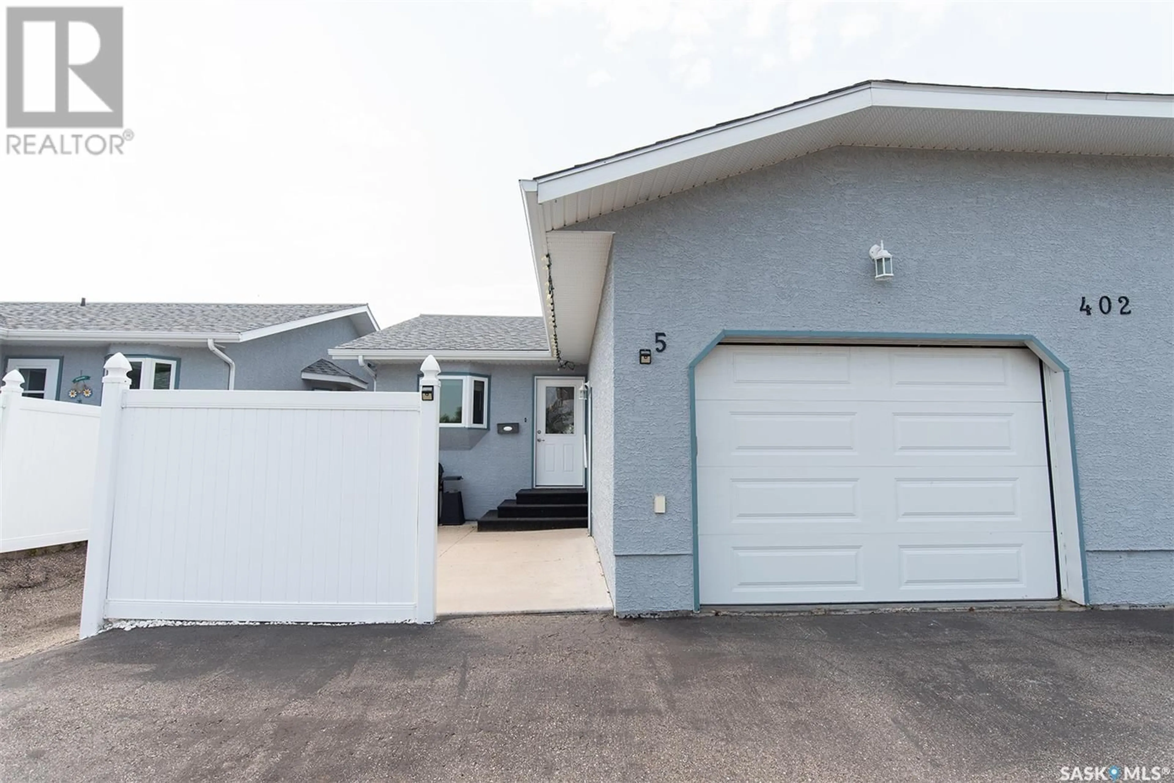 Frontside or backside of a home for 5 402 Tesky CRESCENT, Wynyard Saskatchewan S0A4T0