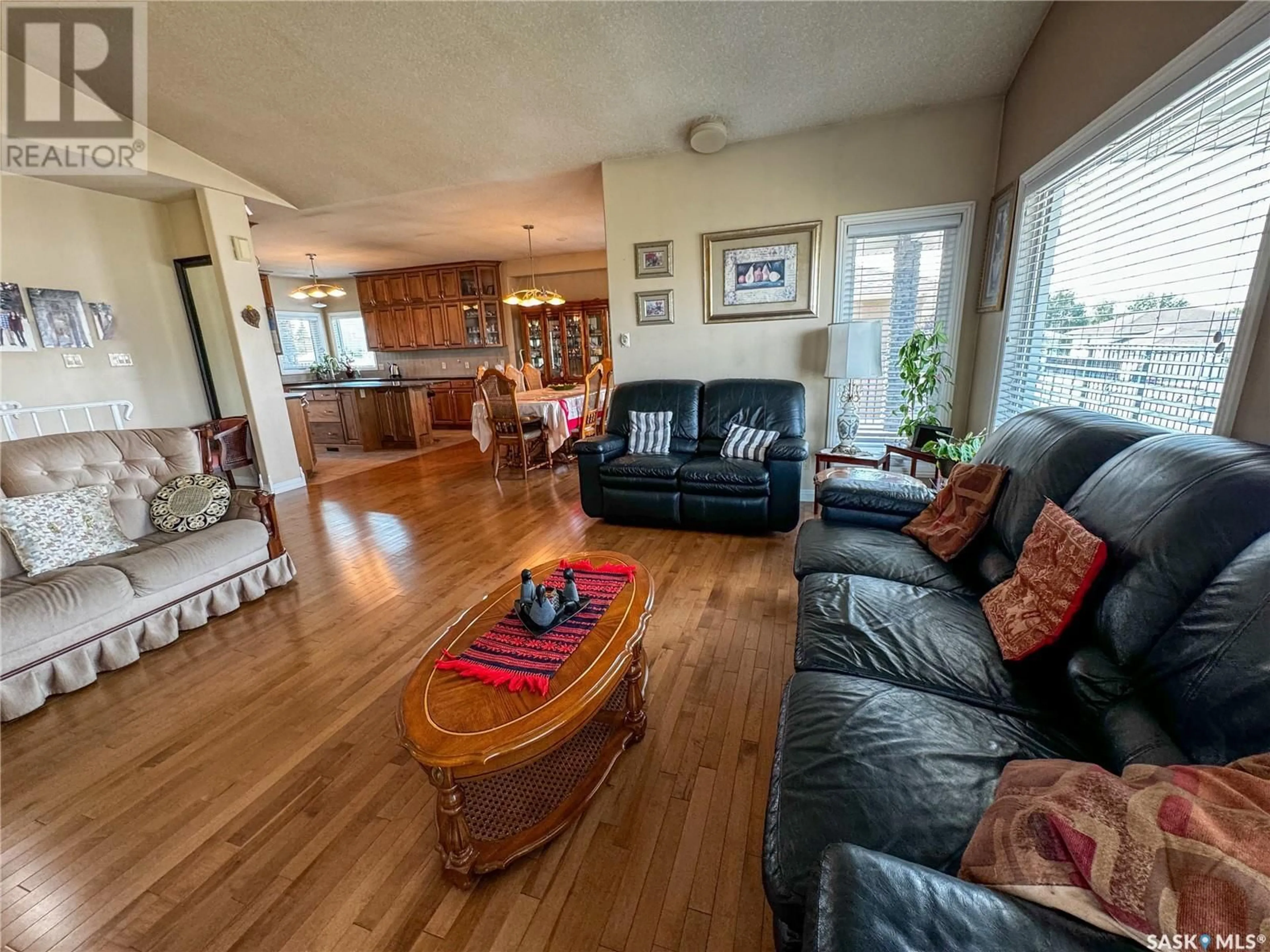 Living room for 502 Aspen DRIVE, Swift Current Saskatchewan S9H5E4