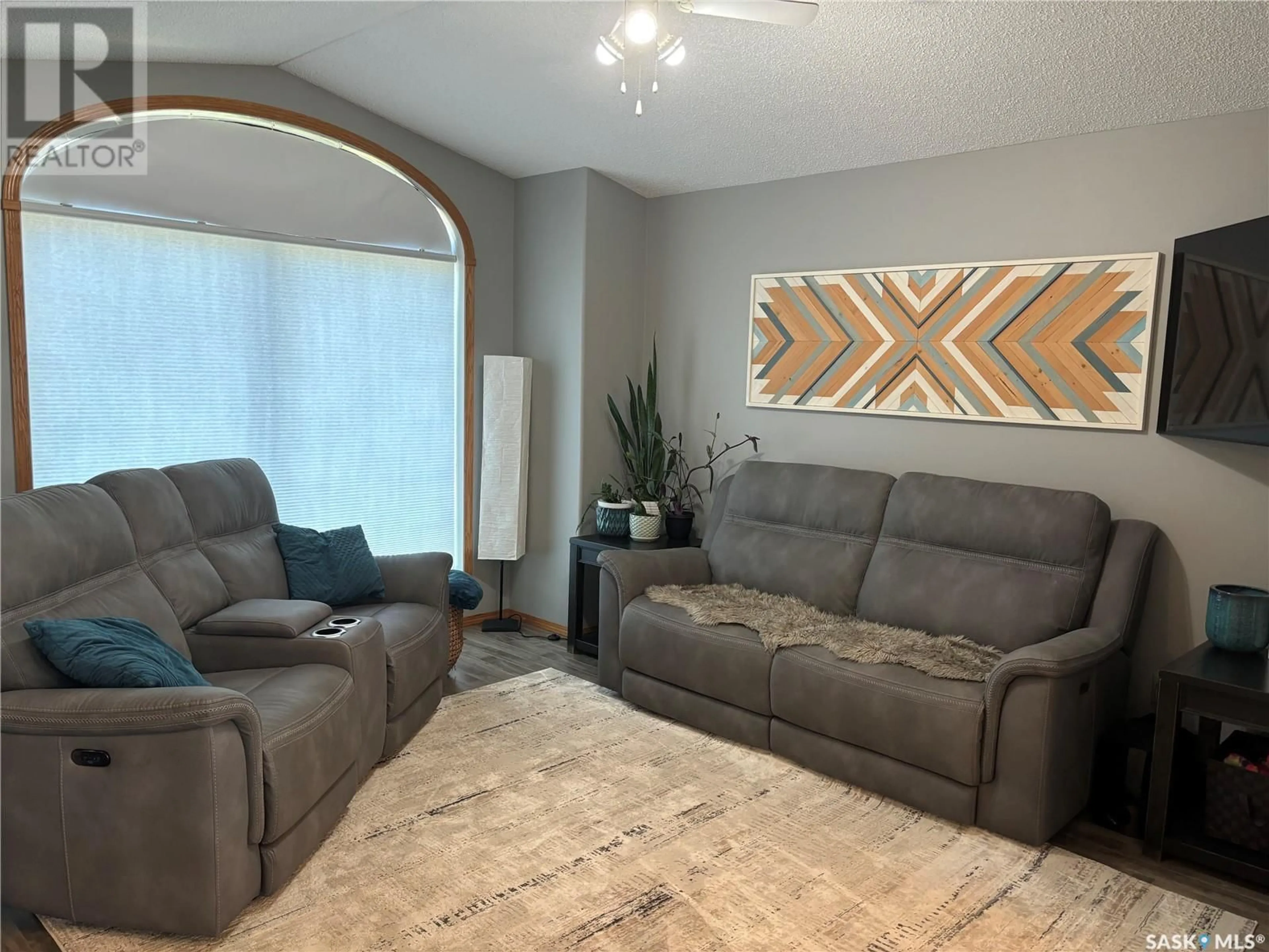 Living room for 219 Willoughby STREET, Herbert Saskatchewan S0H2A0