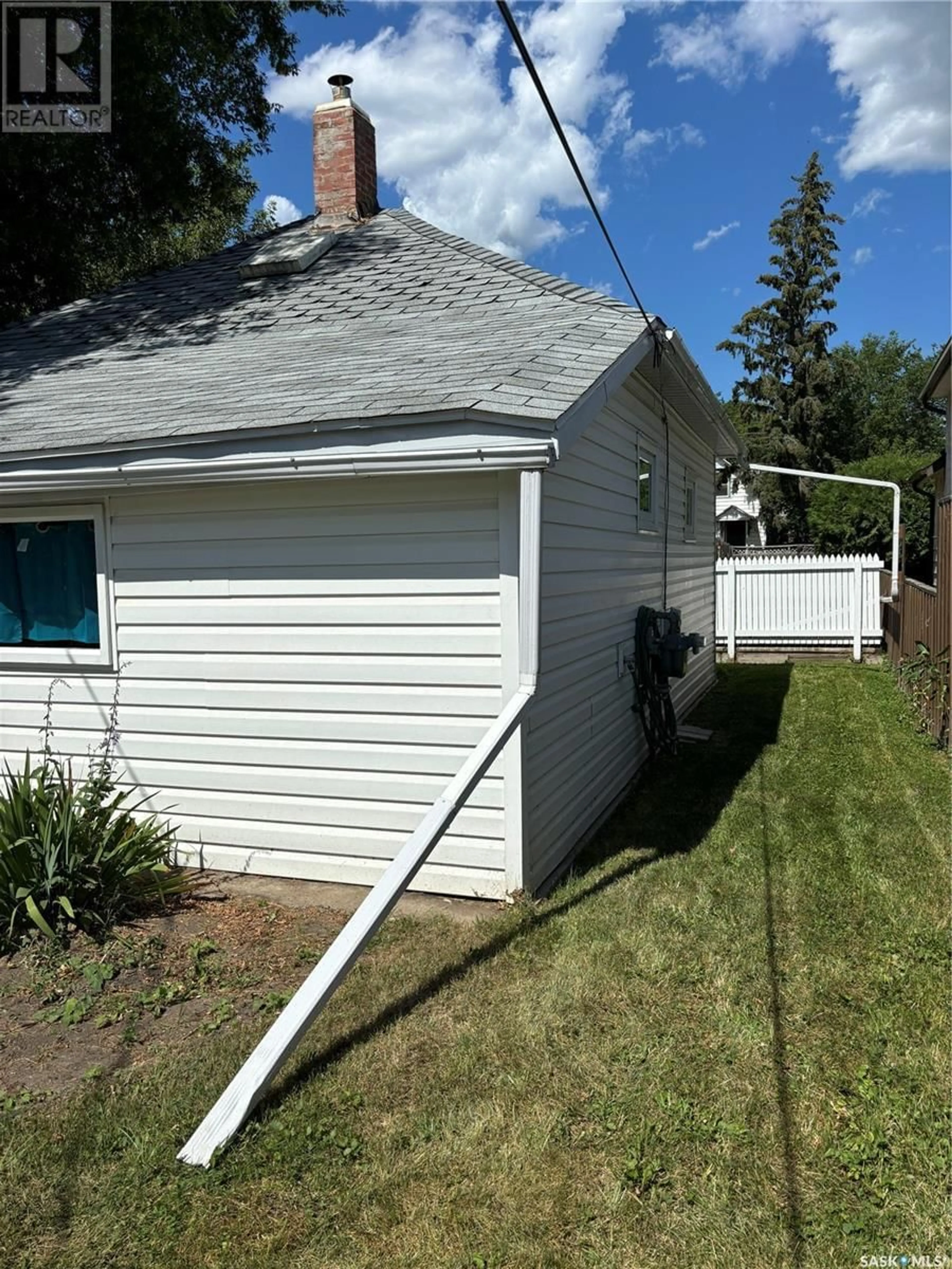 Frontside or backside of a home for 553 7th STREET E, Prince Albert Saskatchewan S6V0S6