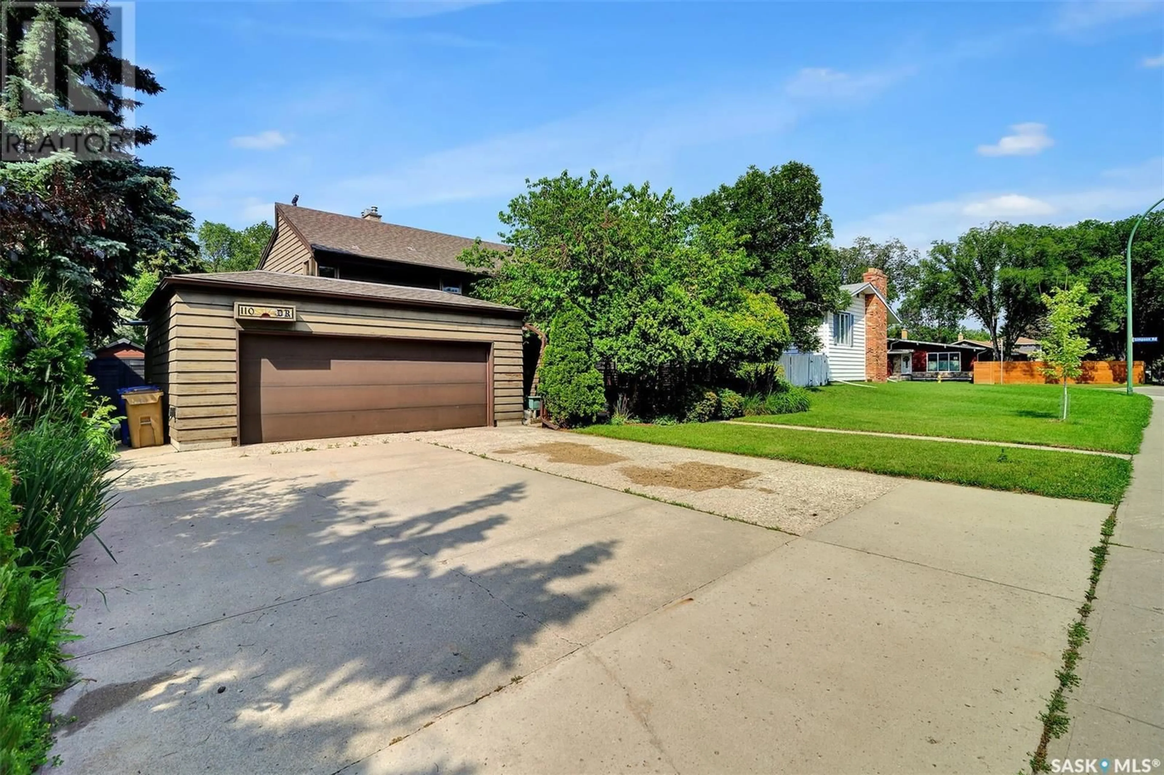 Frontside or backside of a home for 110 Sunset DRIVE, Regina Saskatchewan S4S2R9