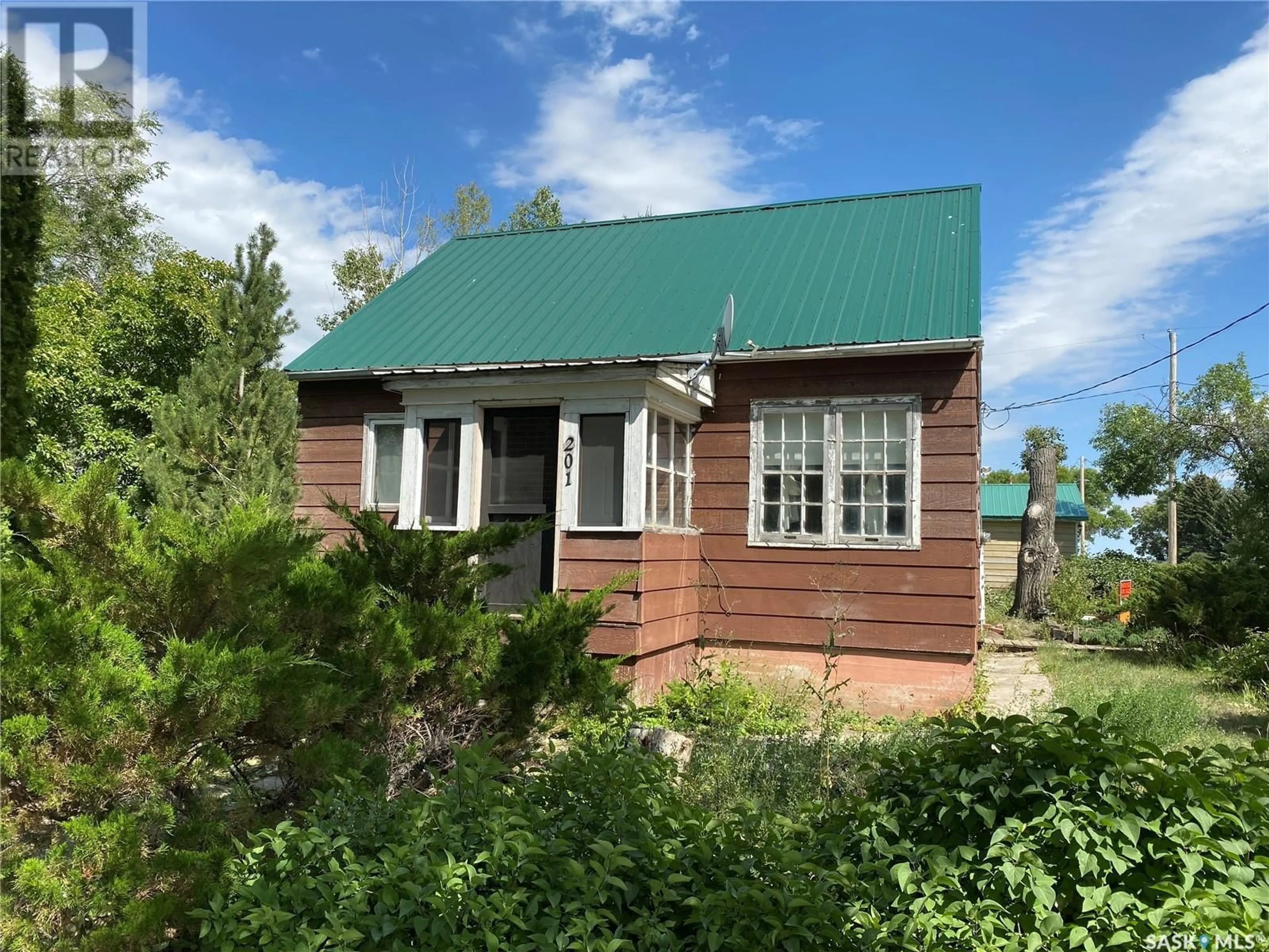 Cottage for 201 Smith STREET, Stewart Valley Saskatchewan S0N2P0