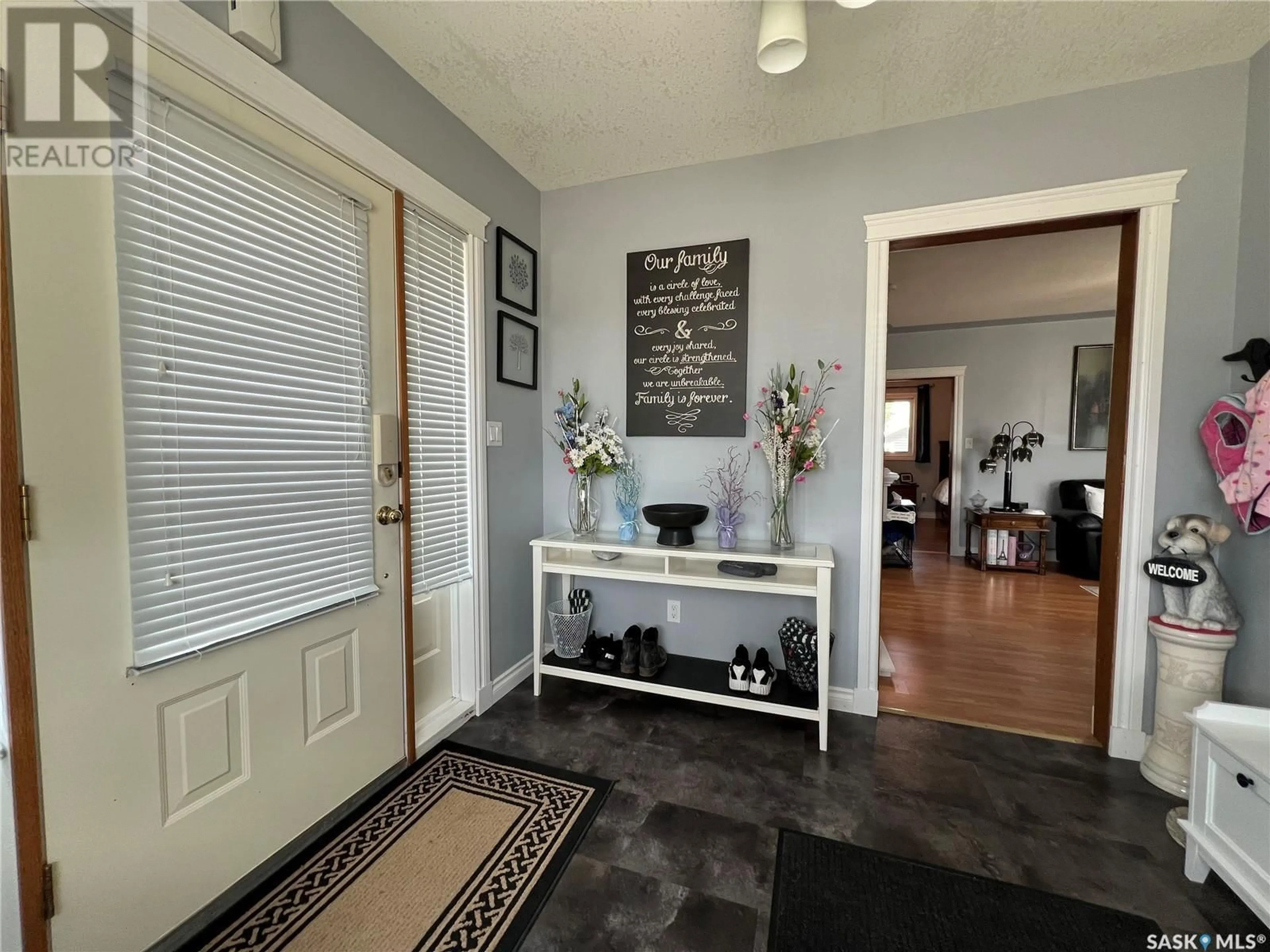 Indoor entryway for 1316 Herbert AVENUE, Herbert Saskatchewan S0N2A0