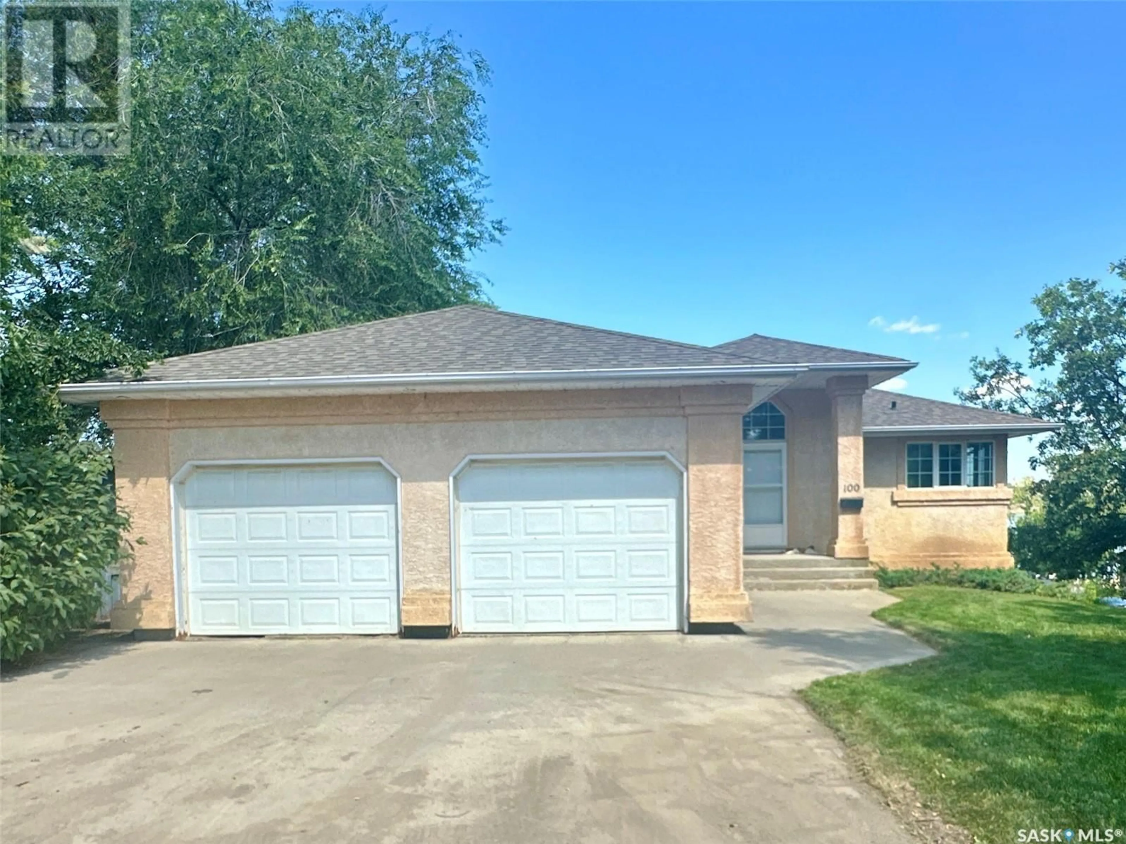 Frontside or backside of a home for 100 Centre STREET, Regina Beach Saskatchewan S0G4C0