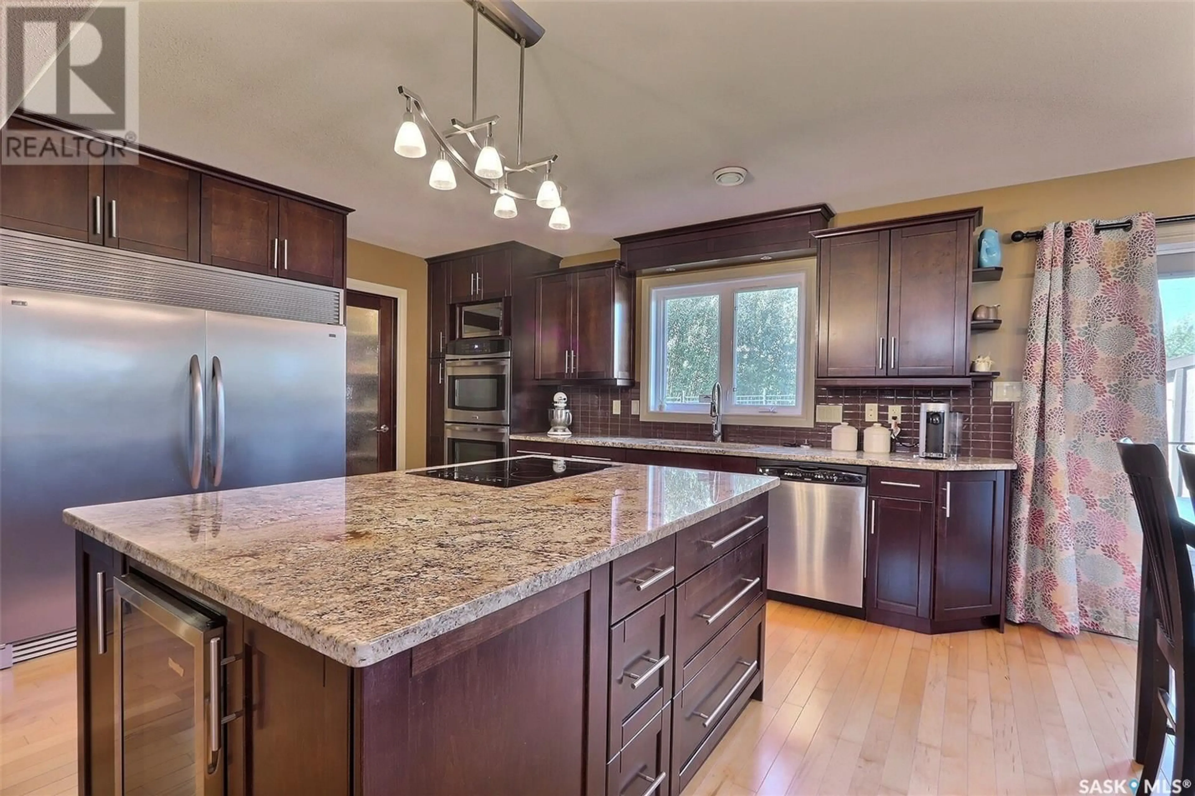 Open concept kitchen, unknown for 40 GUY DRIVE, Prince Albert Saskatchewan S6X0A3
