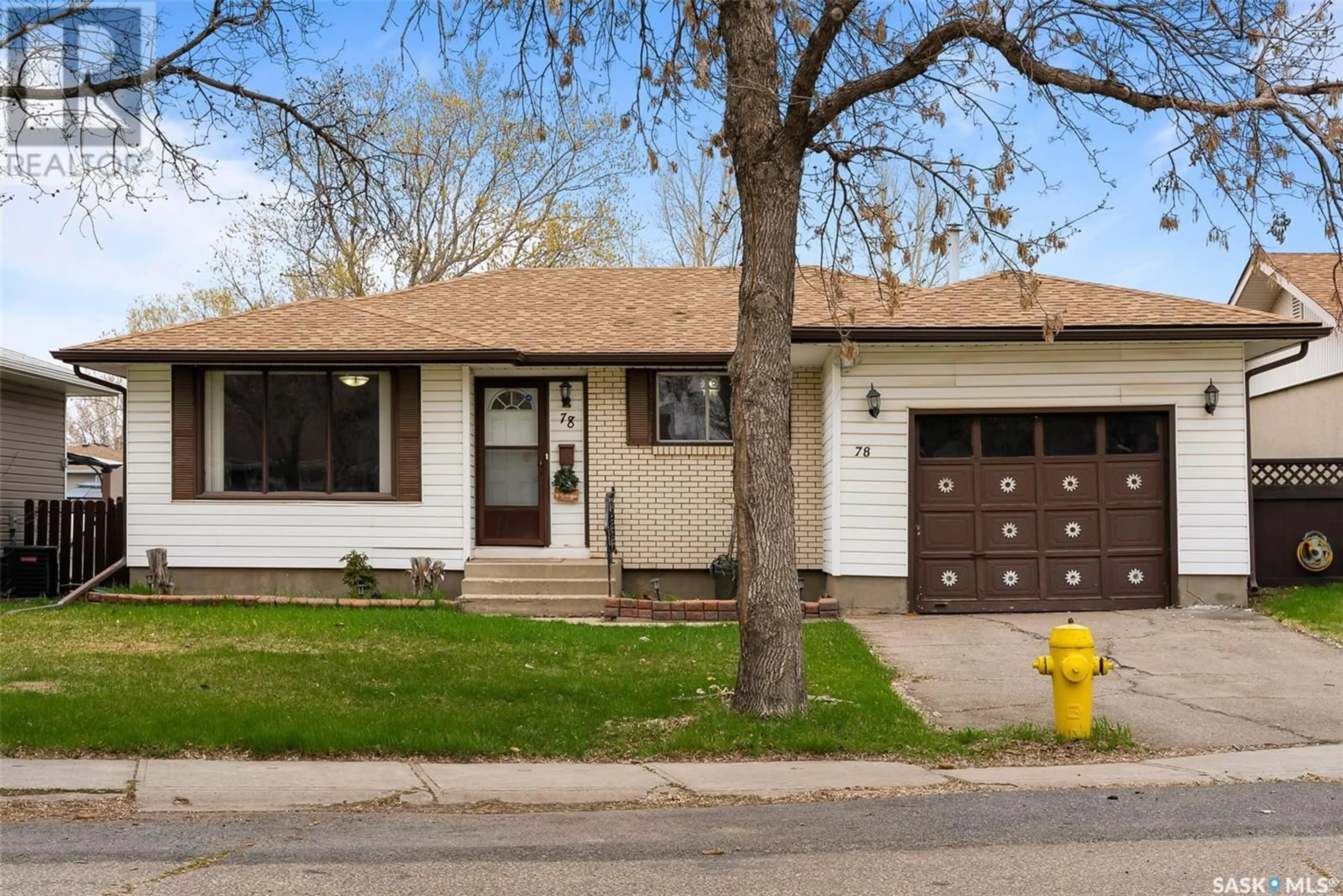 Frontside or backside of a home, cottage for 78 Aitken CRESCENT, Regina Saskatchewan S4R5W7