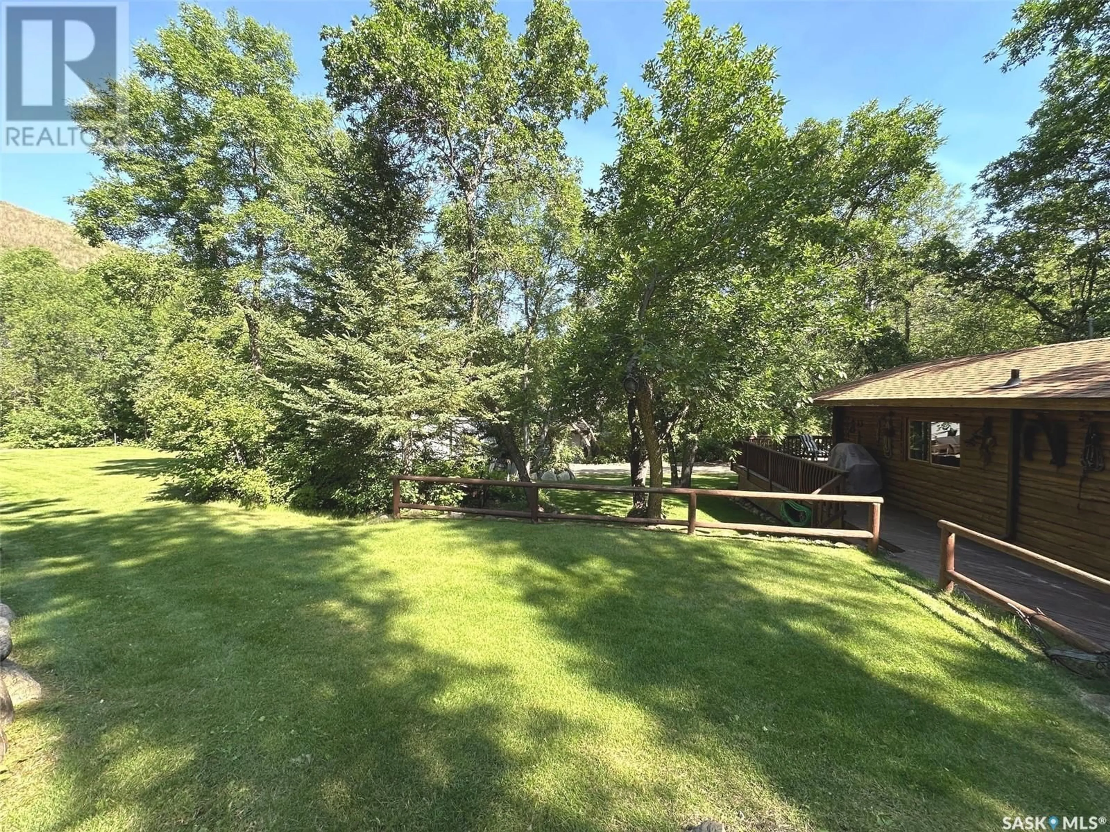 Fenced yard for 47 Mission AVENUE, Mission Lake Saskatchewan S0G1S0