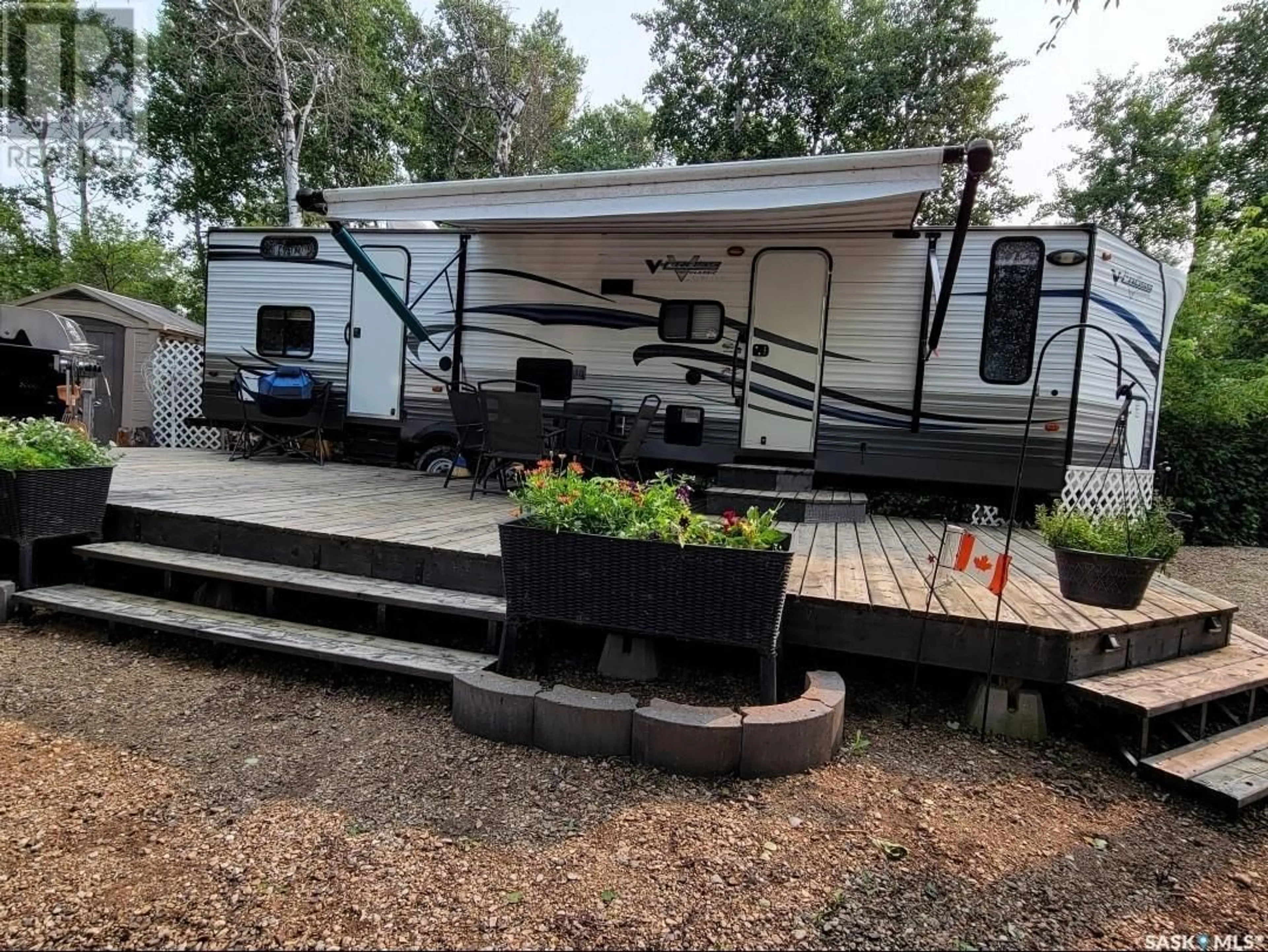 Patio for 44 Deep Woods RV Campground, Hoodoo Rm No. 401 Saskatchewan S0K1B0