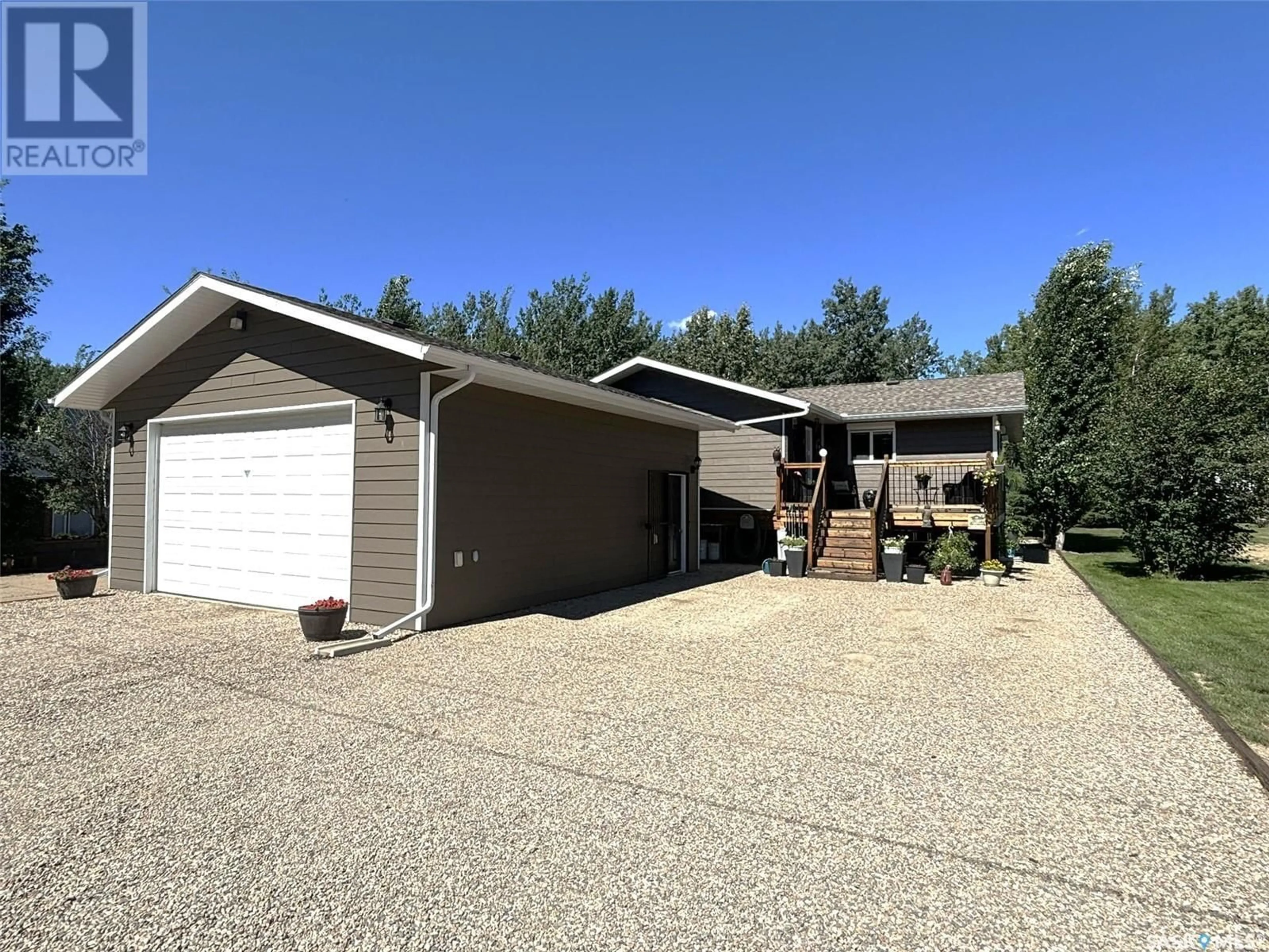 Unknown for lot 11 and 1/2 of lot 10 - 32 MINISTIKWAN ROAD, Loon Lake Rm No. 561 Saskatchewan S0M1L0