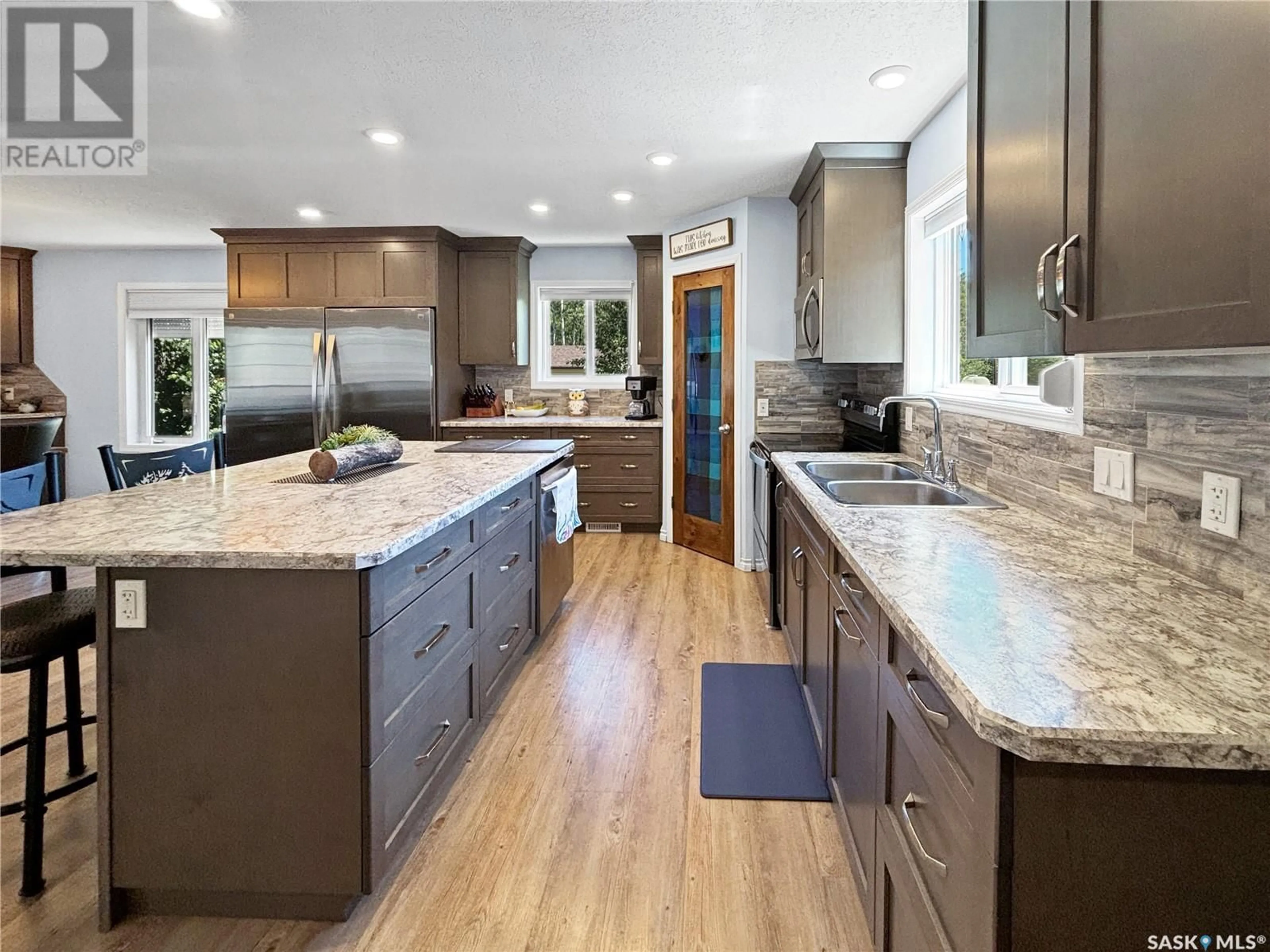 Contemporary kitchen, unknown for lot 11 and 1/2 of lot 10 - 32 MINISTIKWAN ROAD, Loon Lake Rm No. 561 Saskatchewan S0M1L0