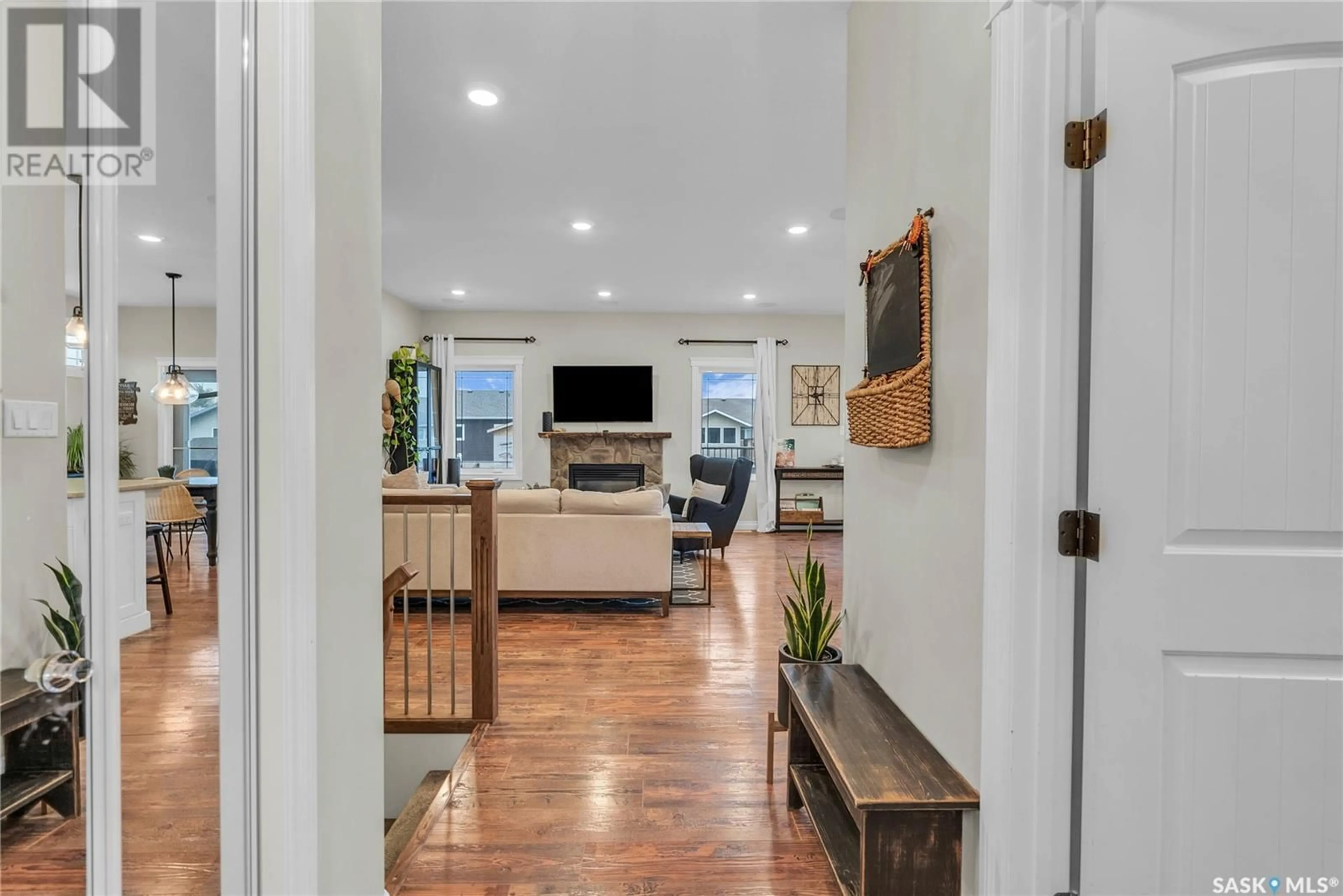 Indoor entryway for 206 2nd STREET S, Waldheim Saskatchewan S0K4R0