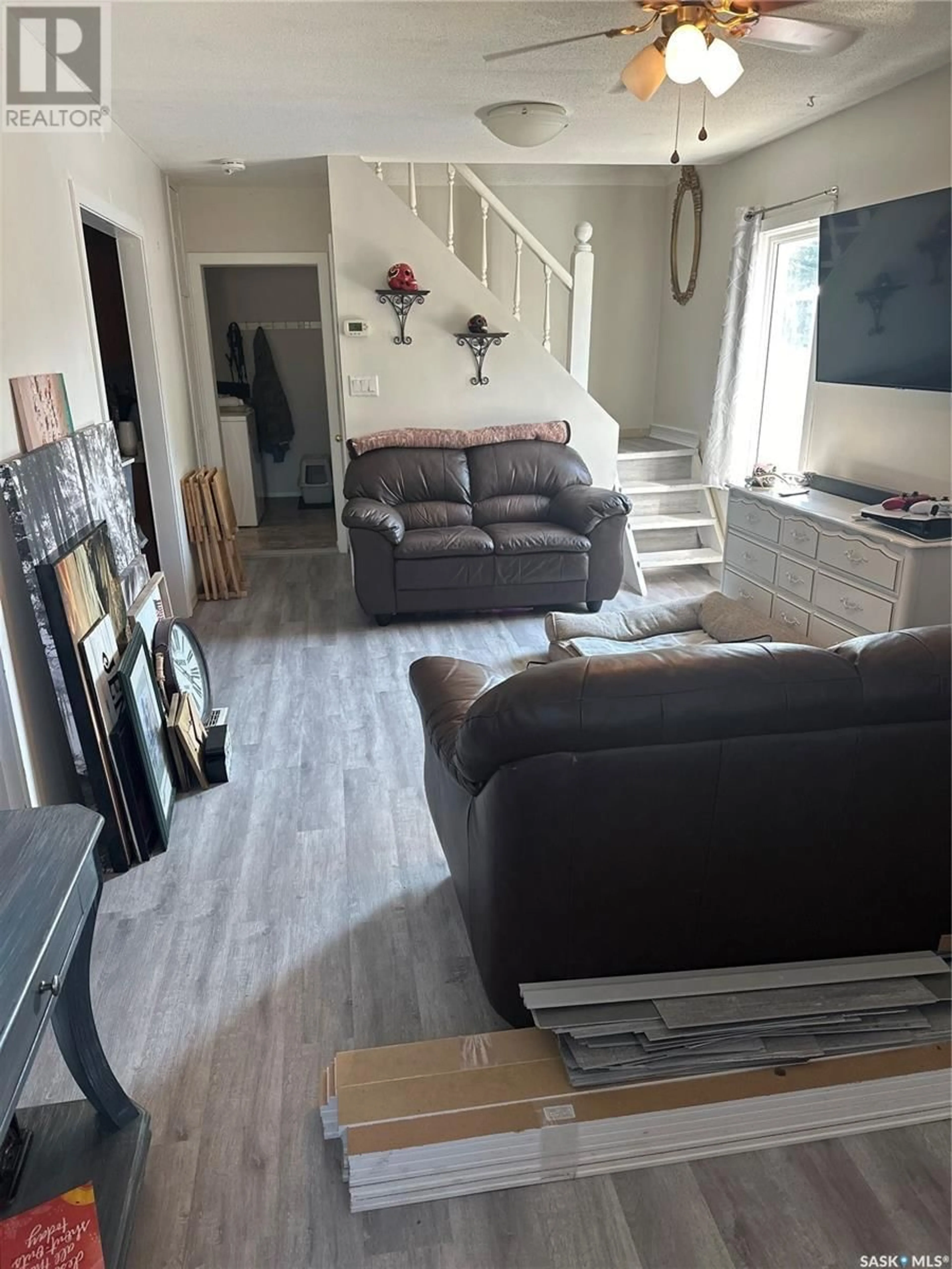 Living room for 129 ELDER STREET, Pense Saskatchewan S0G3W0