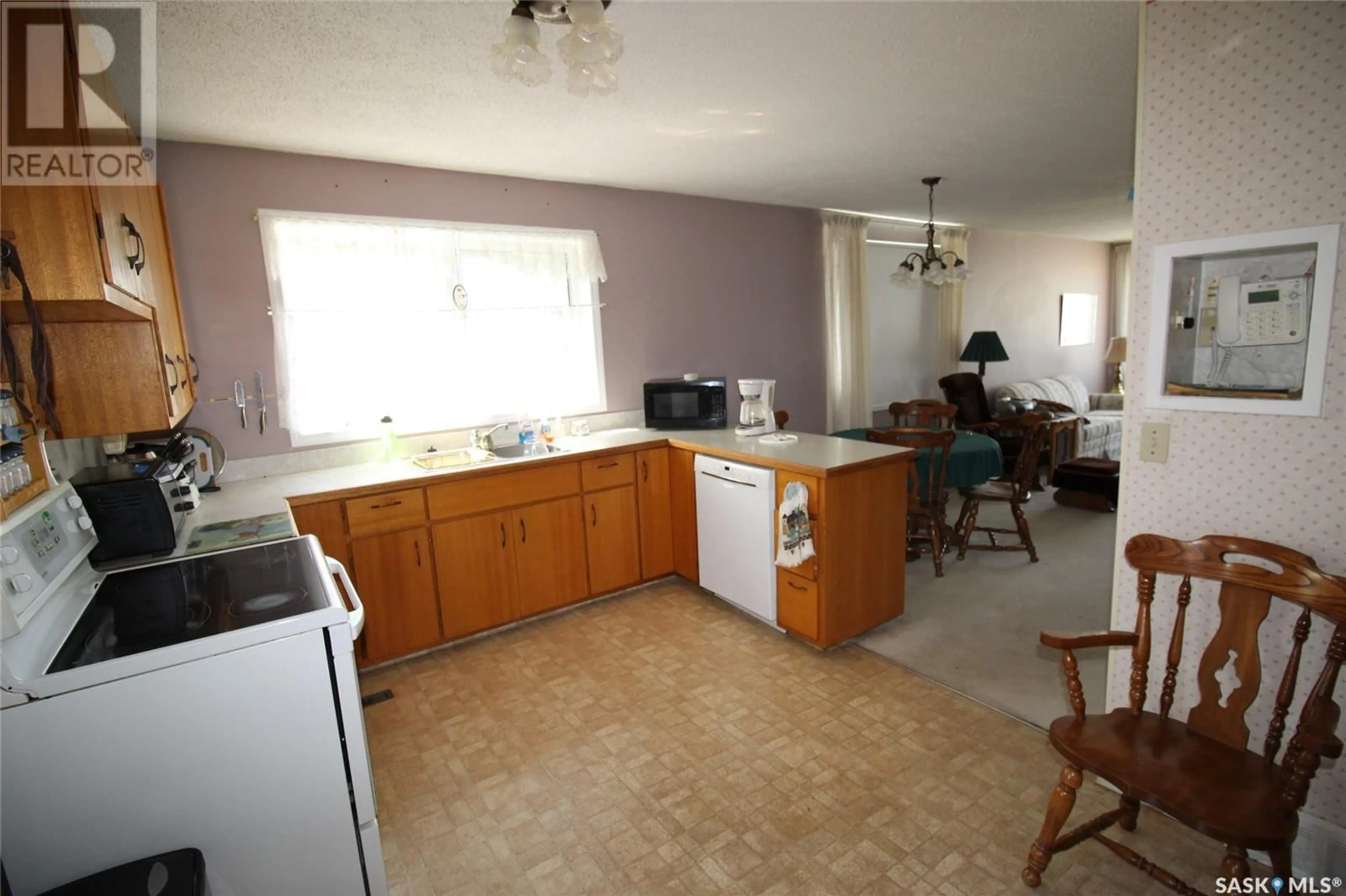 Kitchen for 614 Front STREET, Eastend Saskatchewan S0N0T0