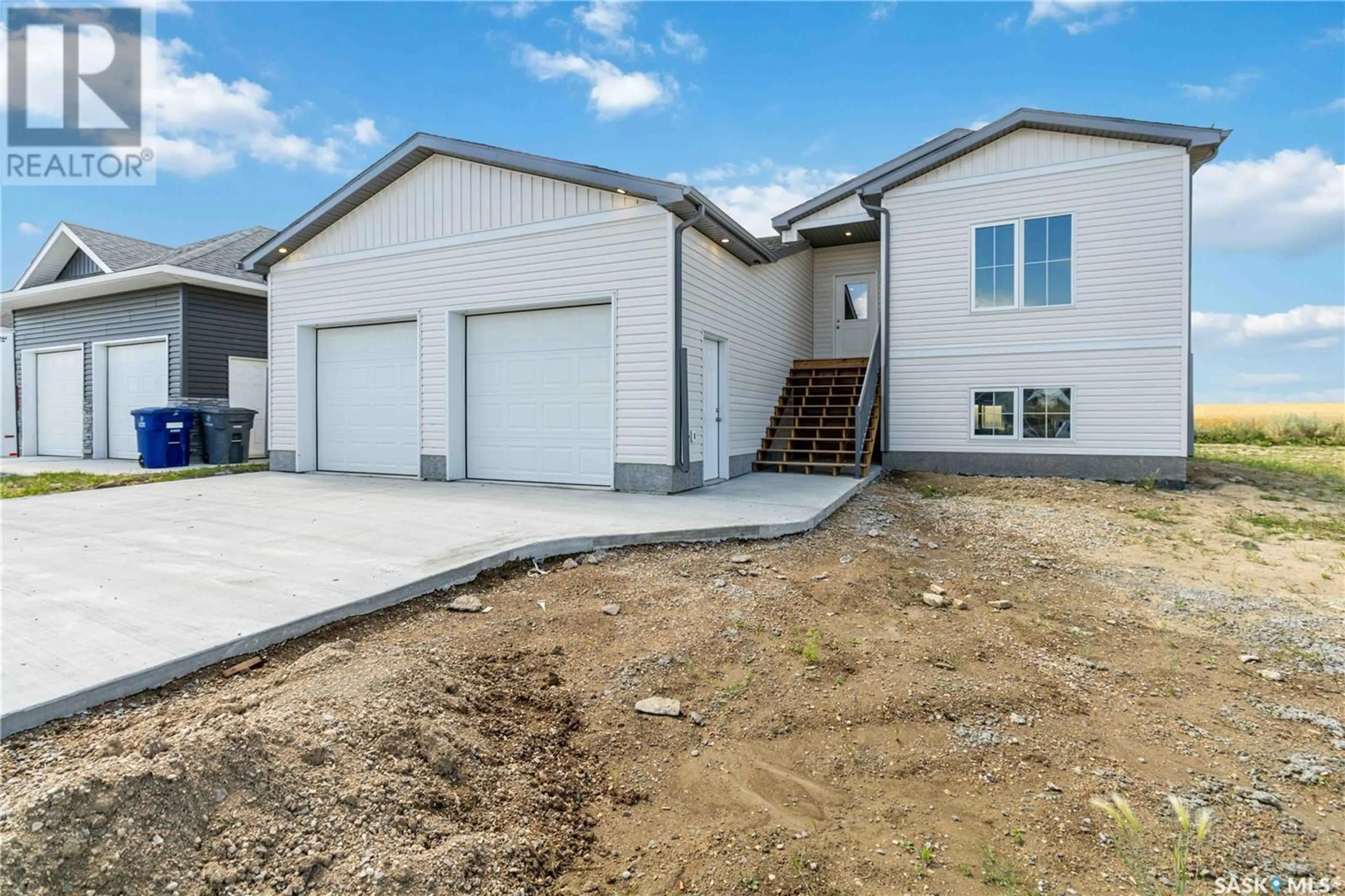 Frontside or backside of a home for 92 Diefenbaker AVENUE, Hague Saskatchewan S0K1X0