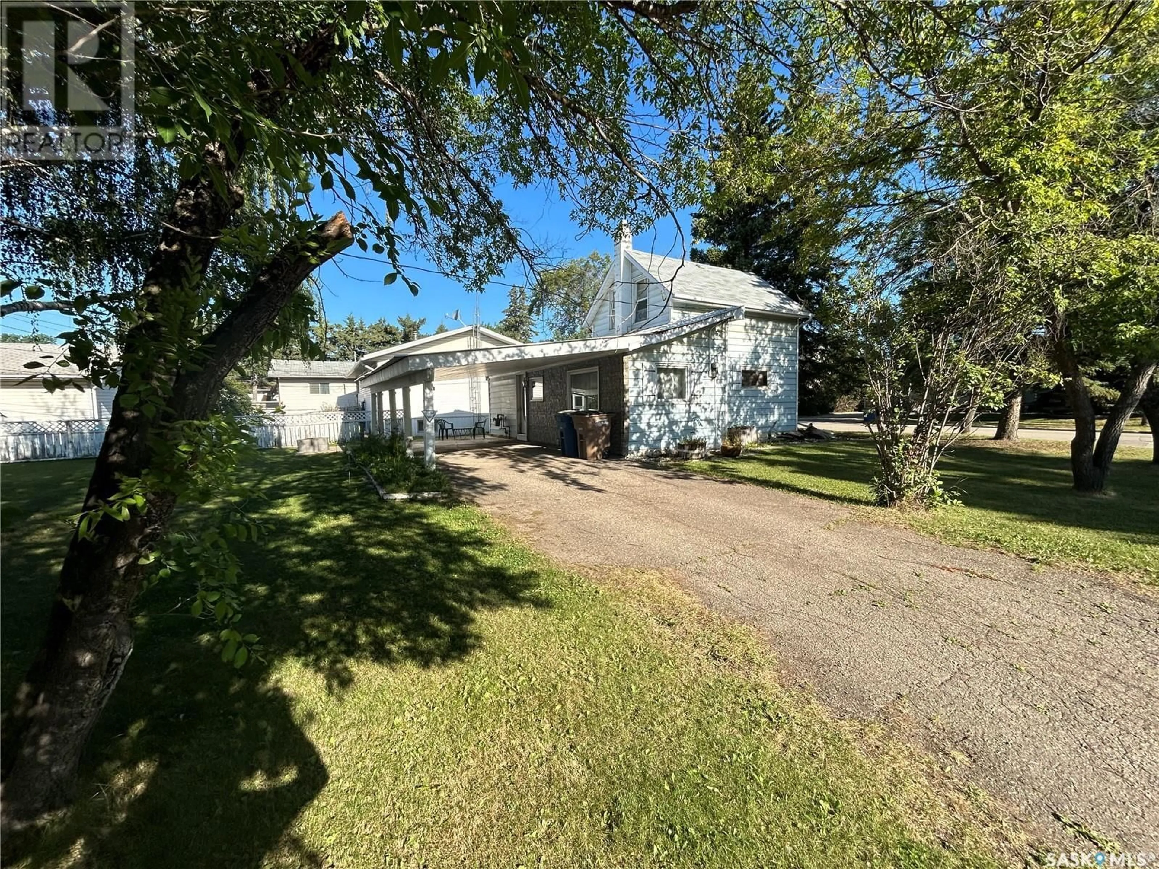 Frontside or backside of a home for 720 98th AVENUE, Tisdale Saskatchewan S0E1T0