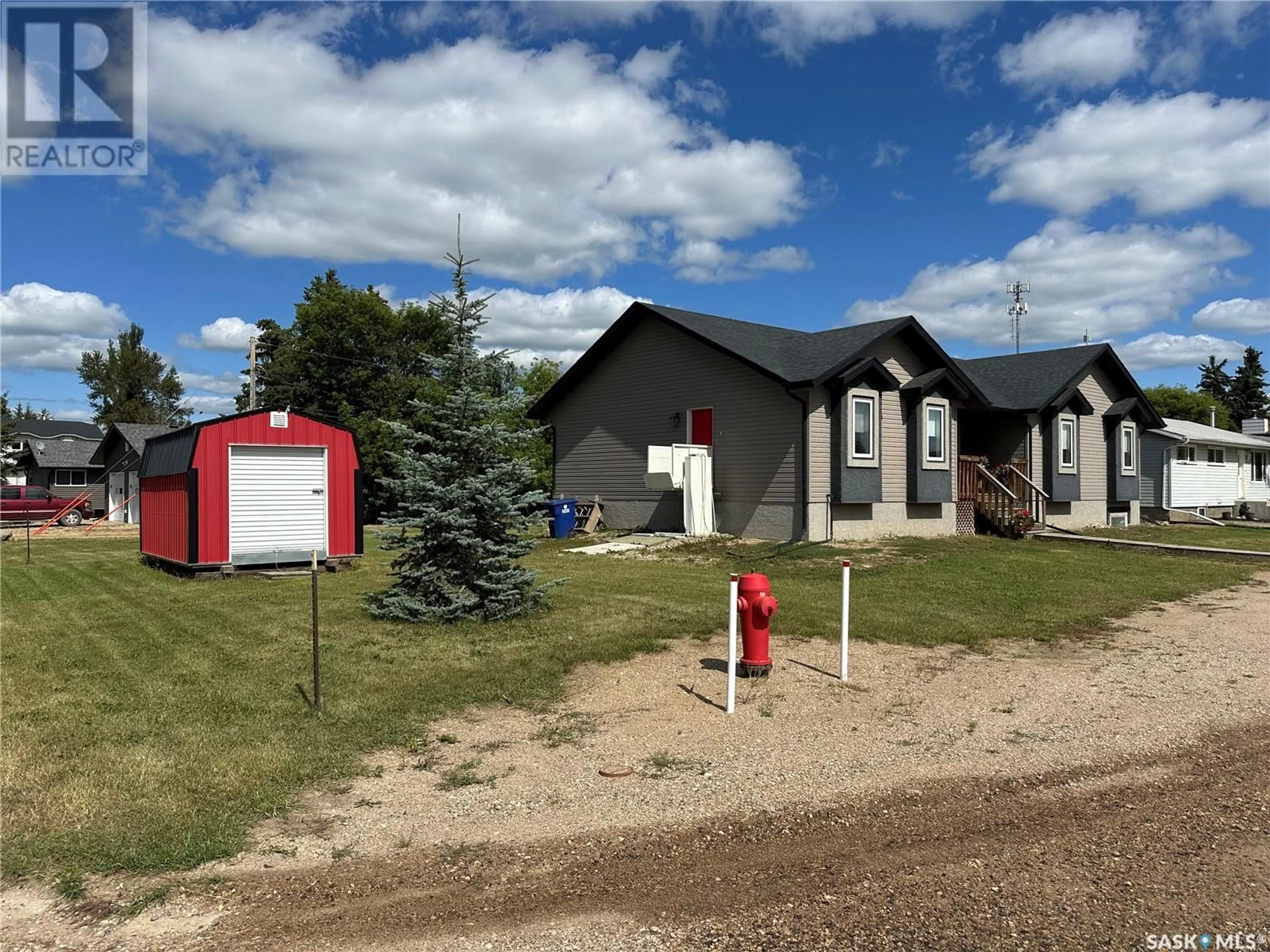 Frontside or backside of a home for 405 Second AVENUE E, Spiritwood Saskatchewan S0J2M0