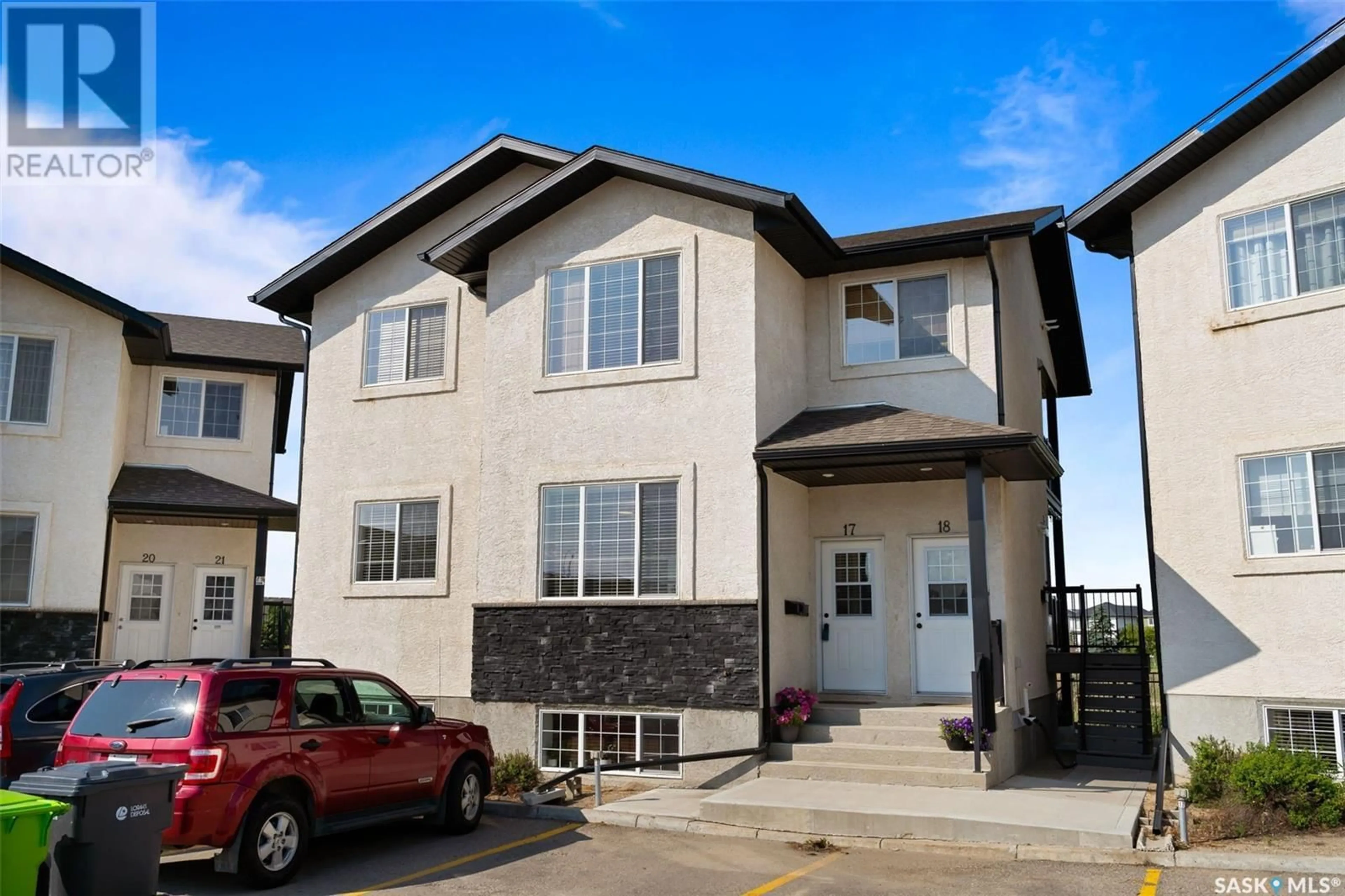 A pic from exterior of the house or condo for 17 4640 Harbour Landing DRIVE, Regina Saskatchewan S4W0B8