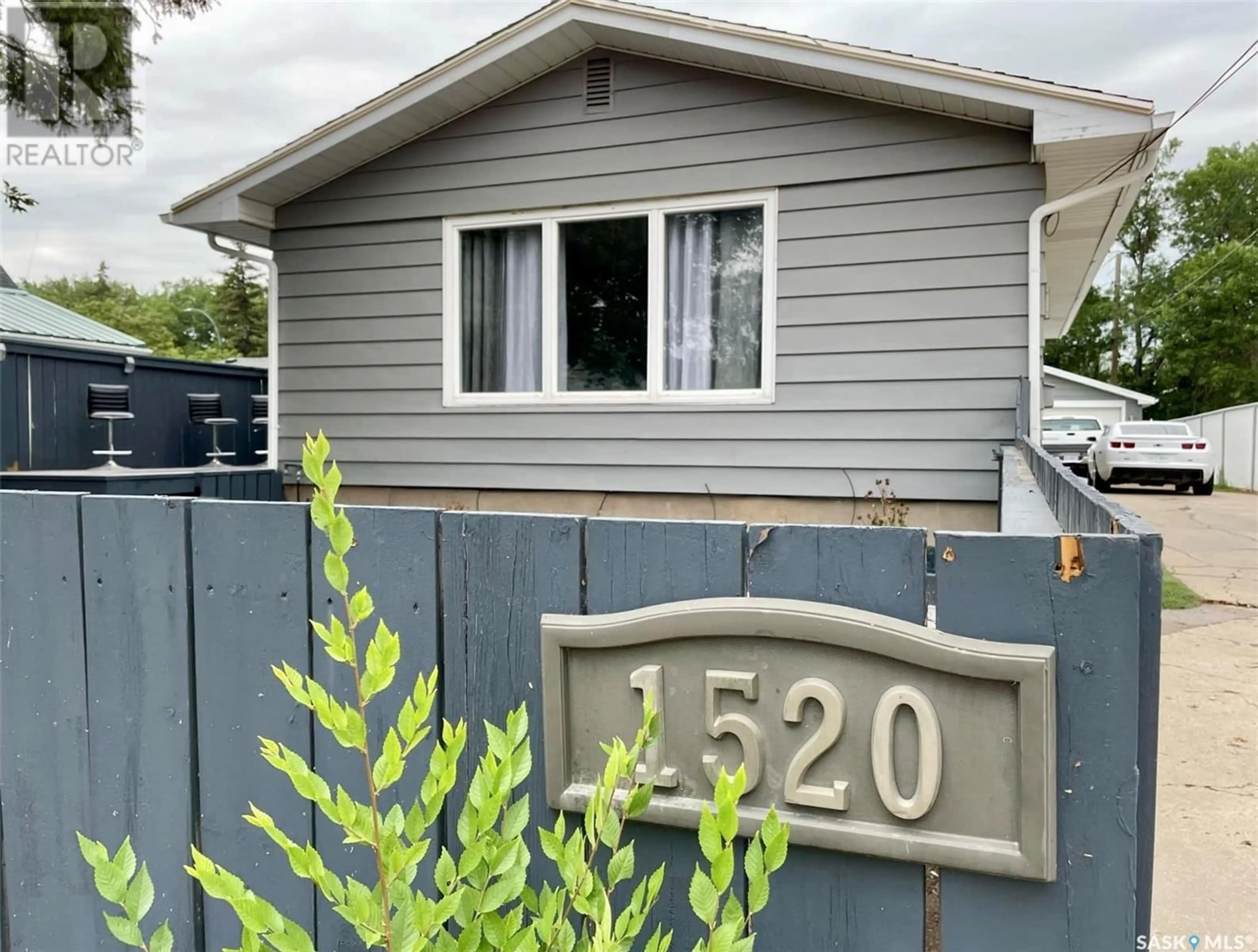 Shed for 1520 6th AVENUE N, Regina Saskatchewan S4R0M4