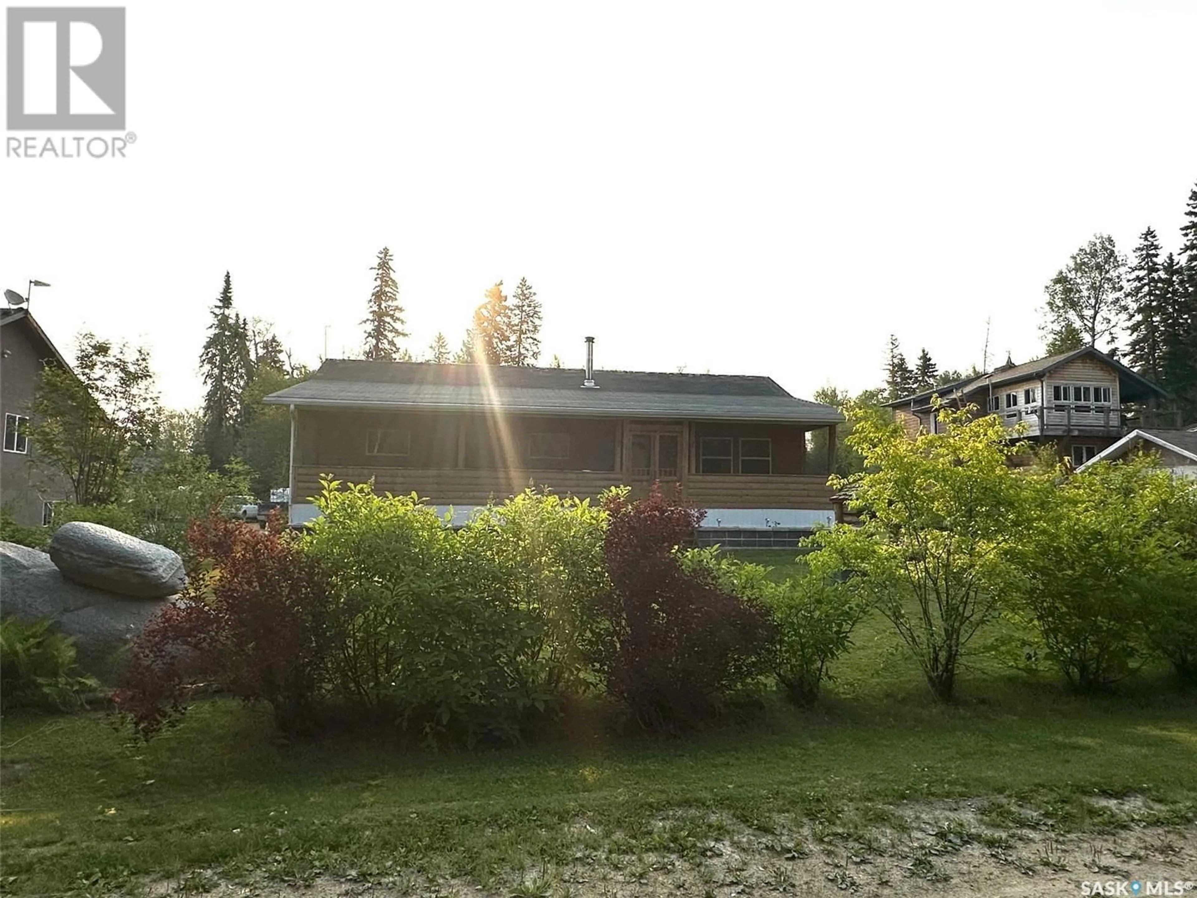 Outside view for 1511 Minayik CRESCENT, Lac La Ronge Saskatchewan S0J3G0