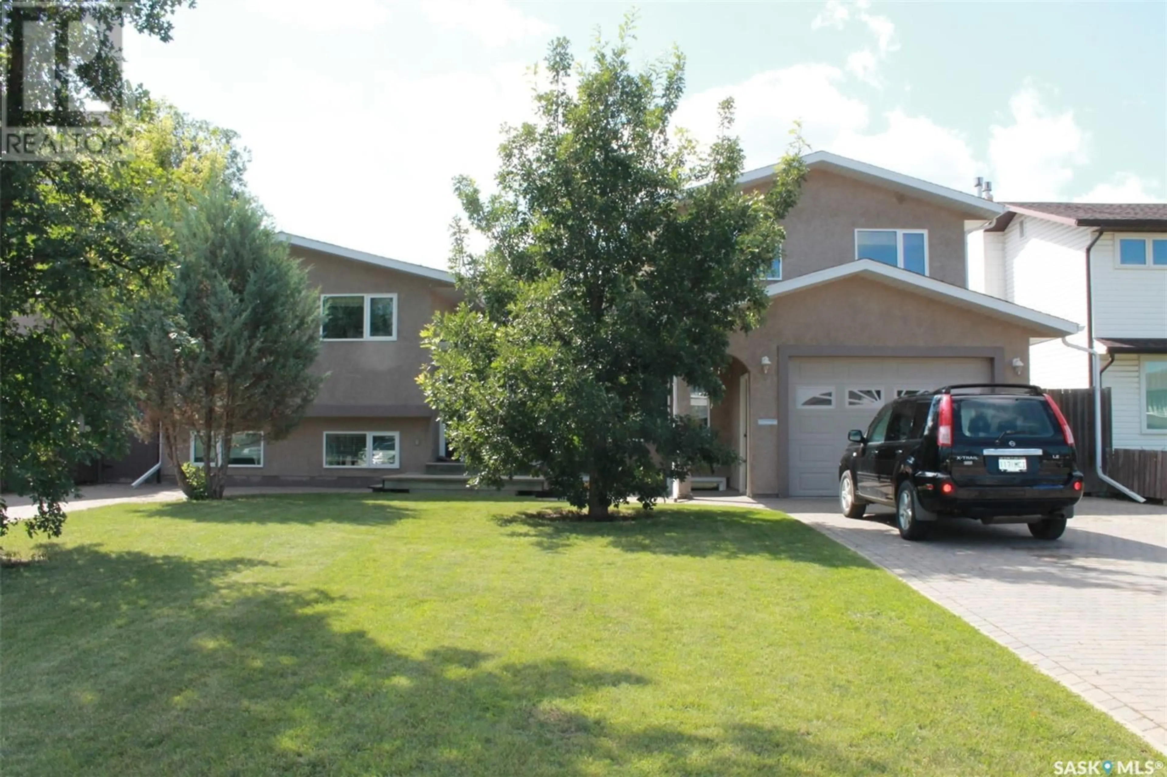 Frontside or backside of a home for 3810 Balfour PLACE, Saskatoon Saskatchewan S7H3Z7