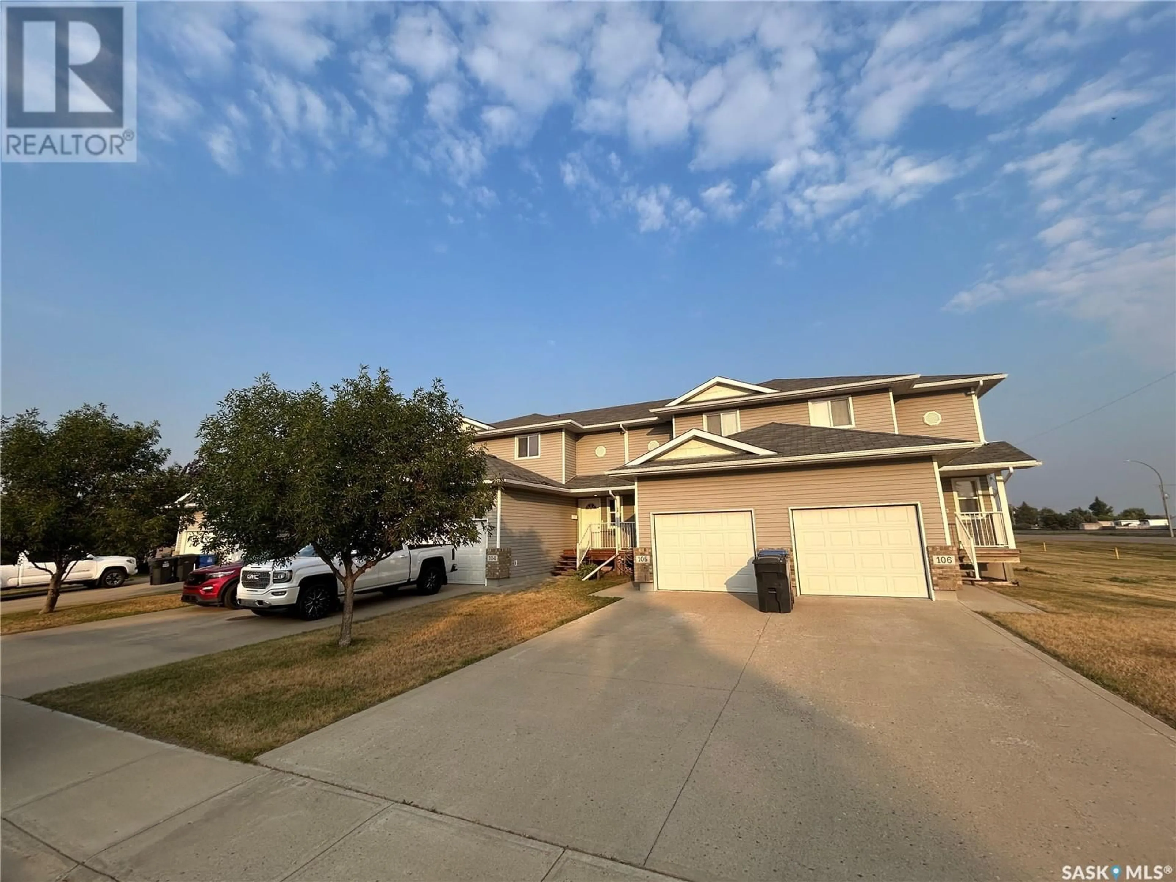 Frontside or backside of a home for 104 2201 Newcombe DRIVE, Estevan Saskatchewan S4A2T6