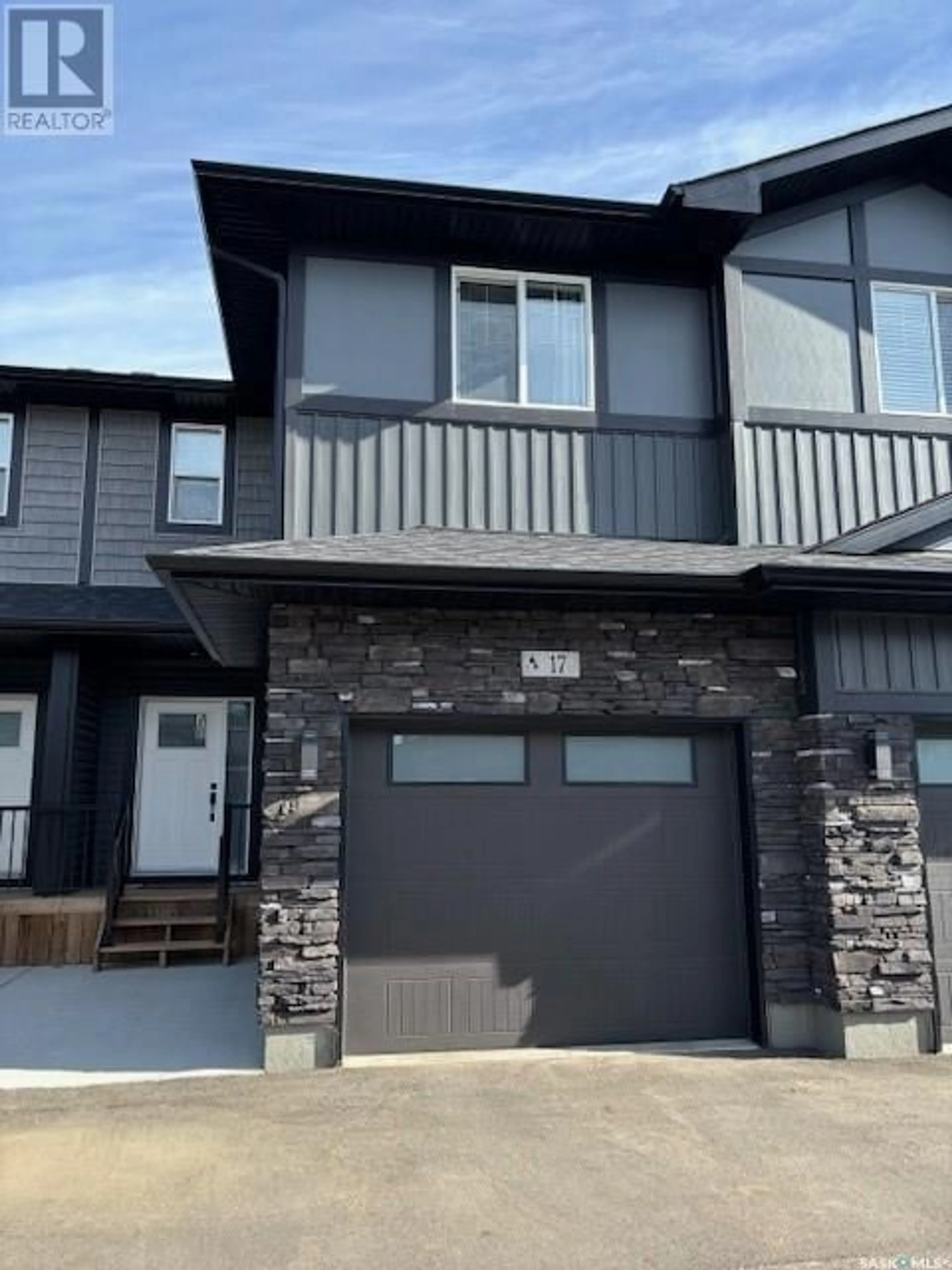 A pic from exterior of the house or condo for 17 525 Mahabir LANE, Saskatoon Saskatchewan S7W1G1