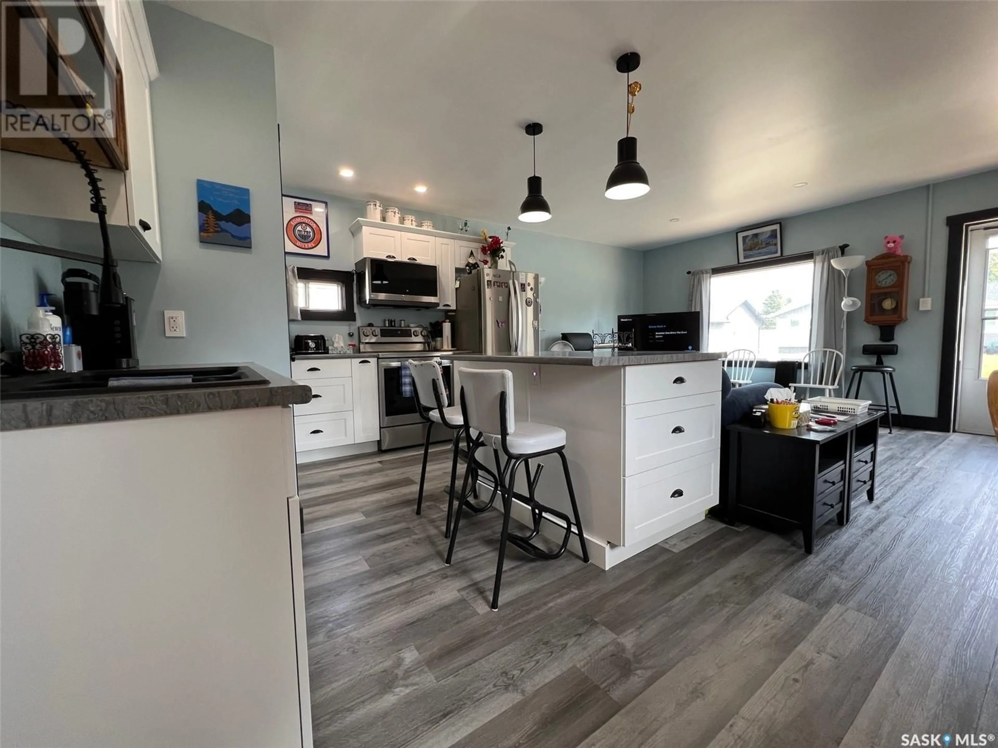 Open concept kitchen for 20 1st STREET E, Neilburg Saskatchewan S0M2C0