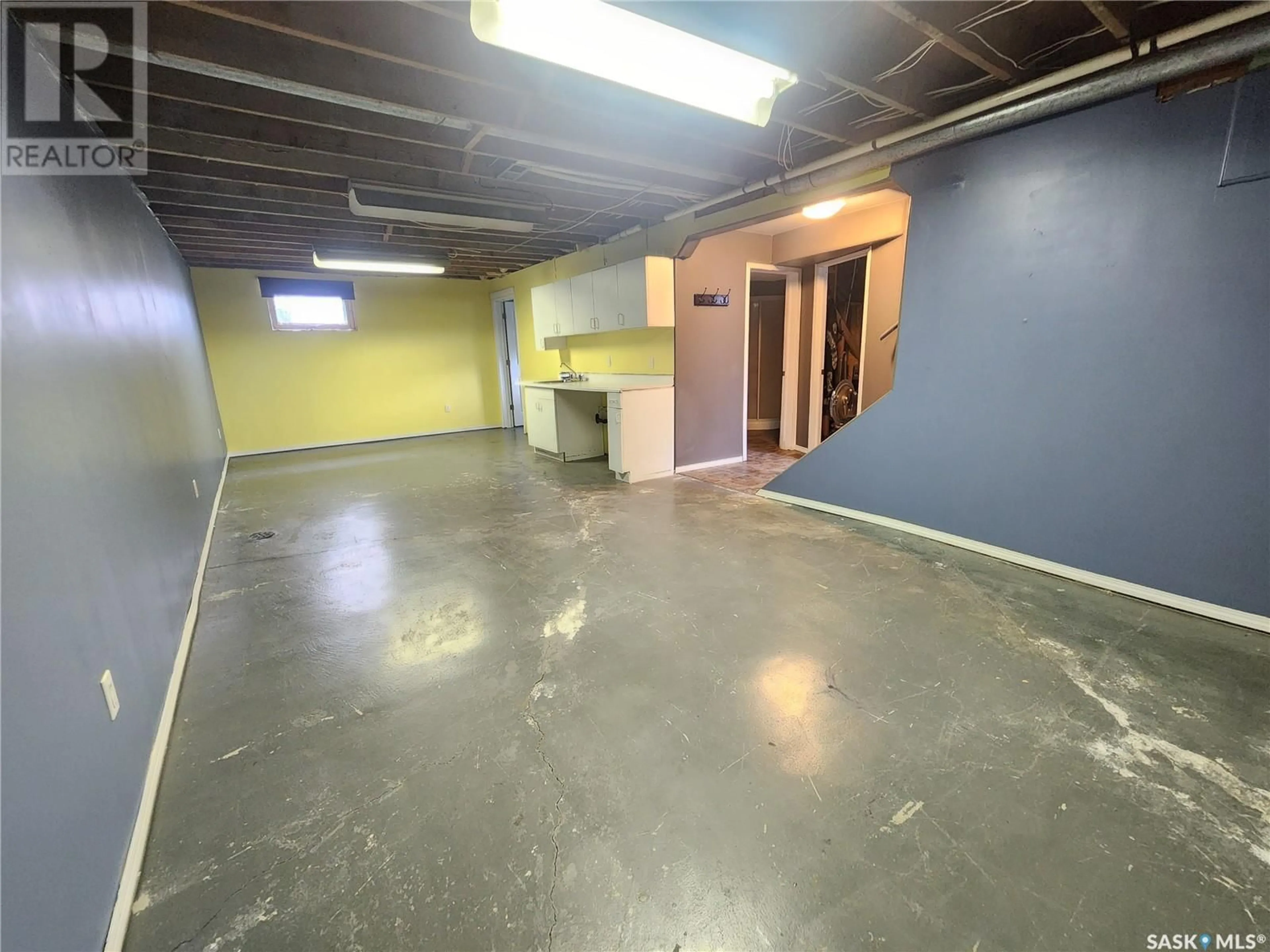 Other indoor space, cement floor for 1118 PARK AVENUE, Weyburn Saskatchewan S4H0K5