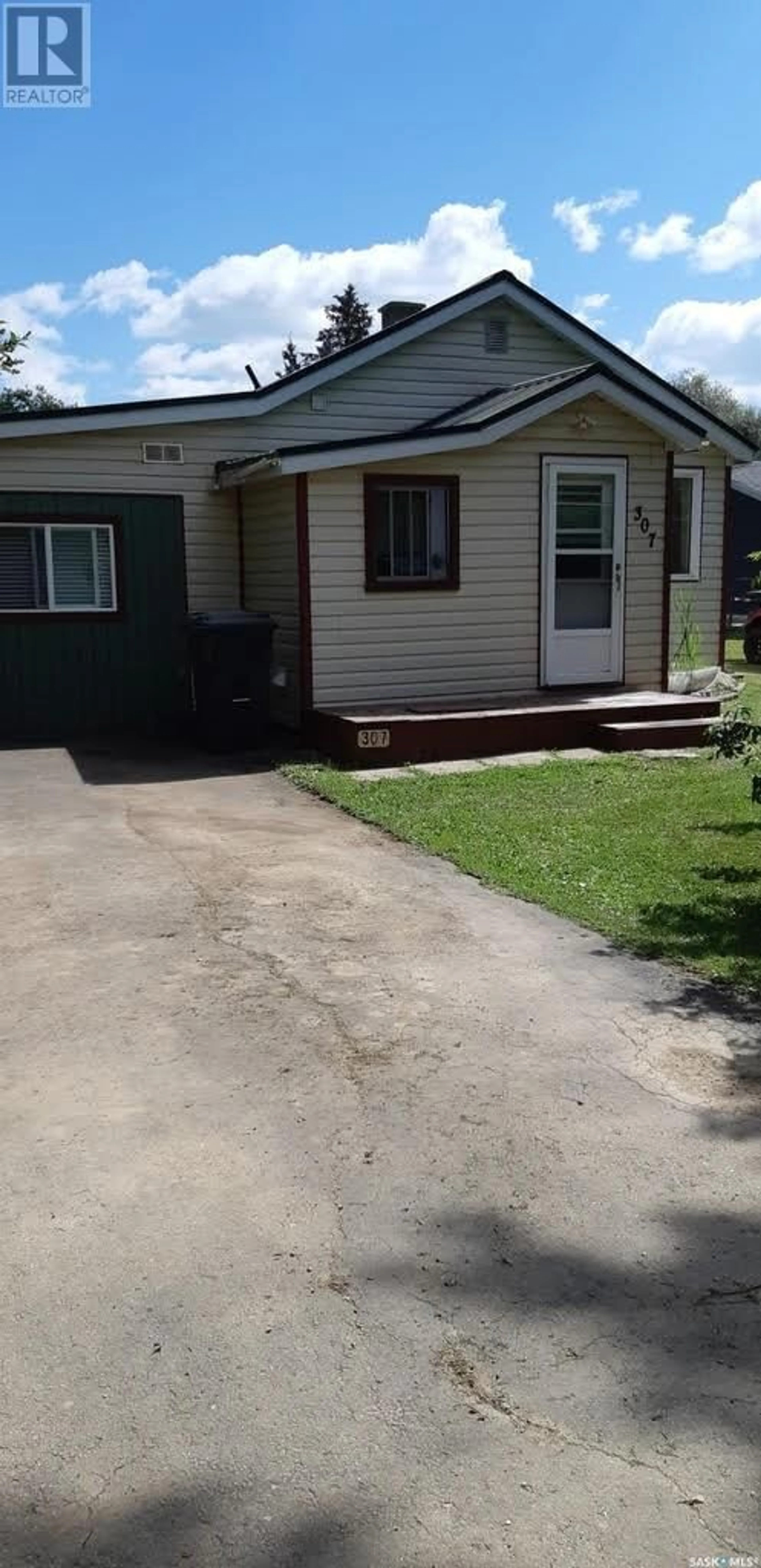 Frontside or backside of a home for 307 Katz STREET, Pelly Saskatchewan S0A2Z0