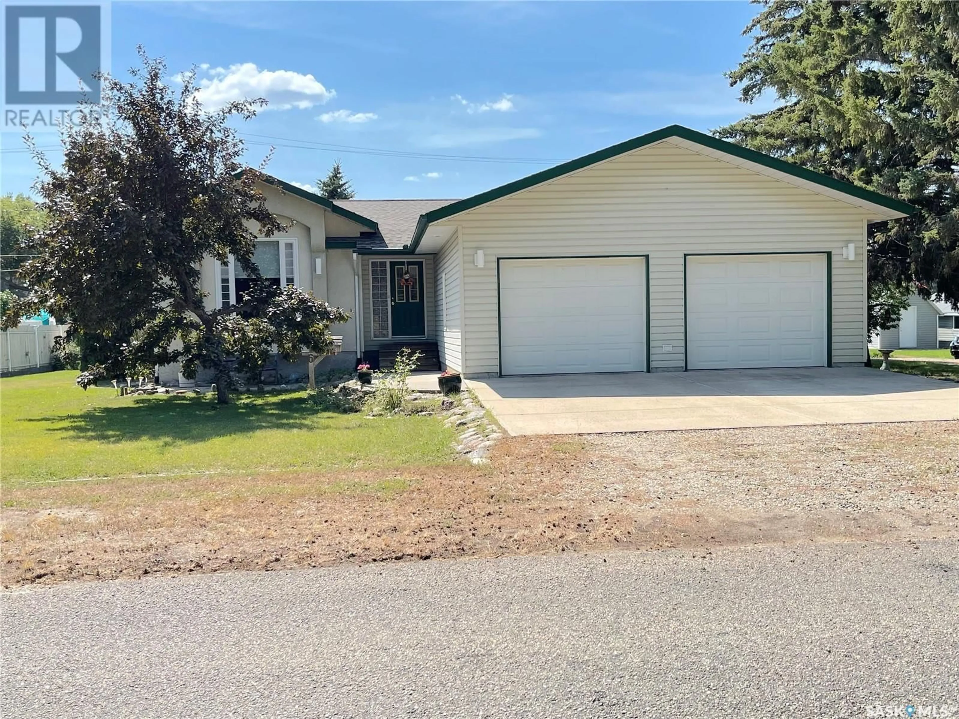 Frontside or backside of a home for 118 Taylor AVENUE, Springside Saskatchewan S0A3V0