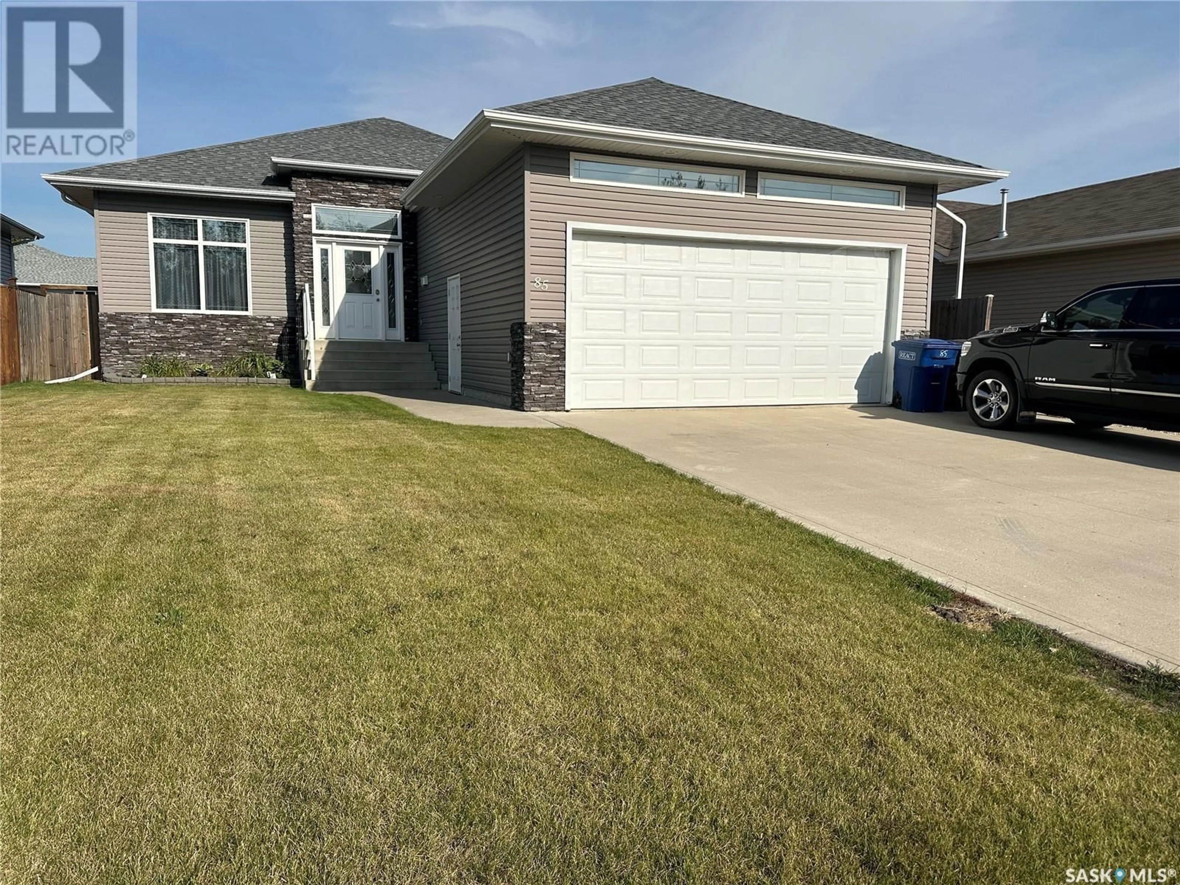 Frontside or backside of a home for 85 Laskin CRESCENT, Humboldt Saskatchewan S0K2A0