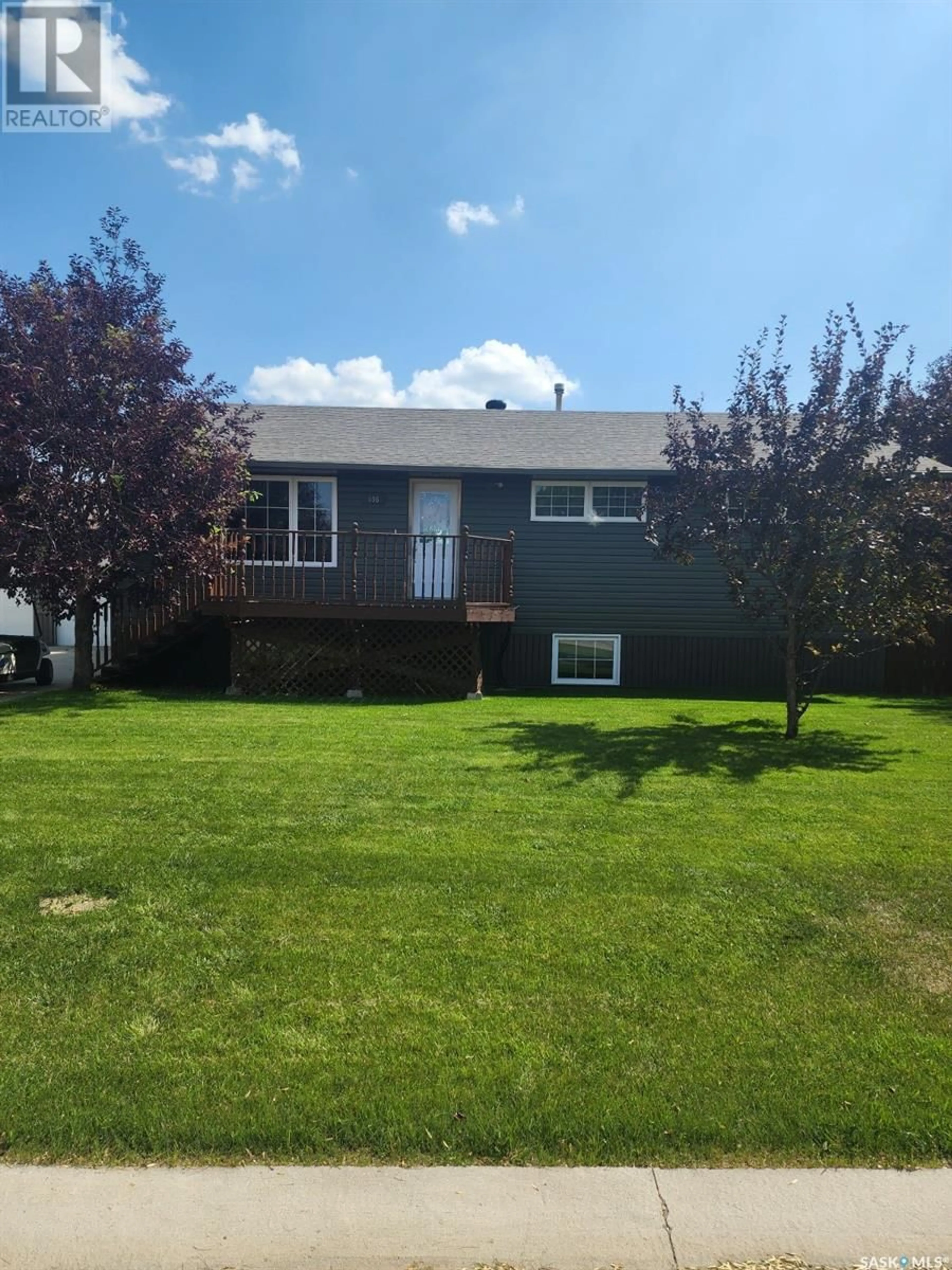 Frontside or backside of a home for 406 First AVENUE E, Lampman Saskatchewan S0C1N0