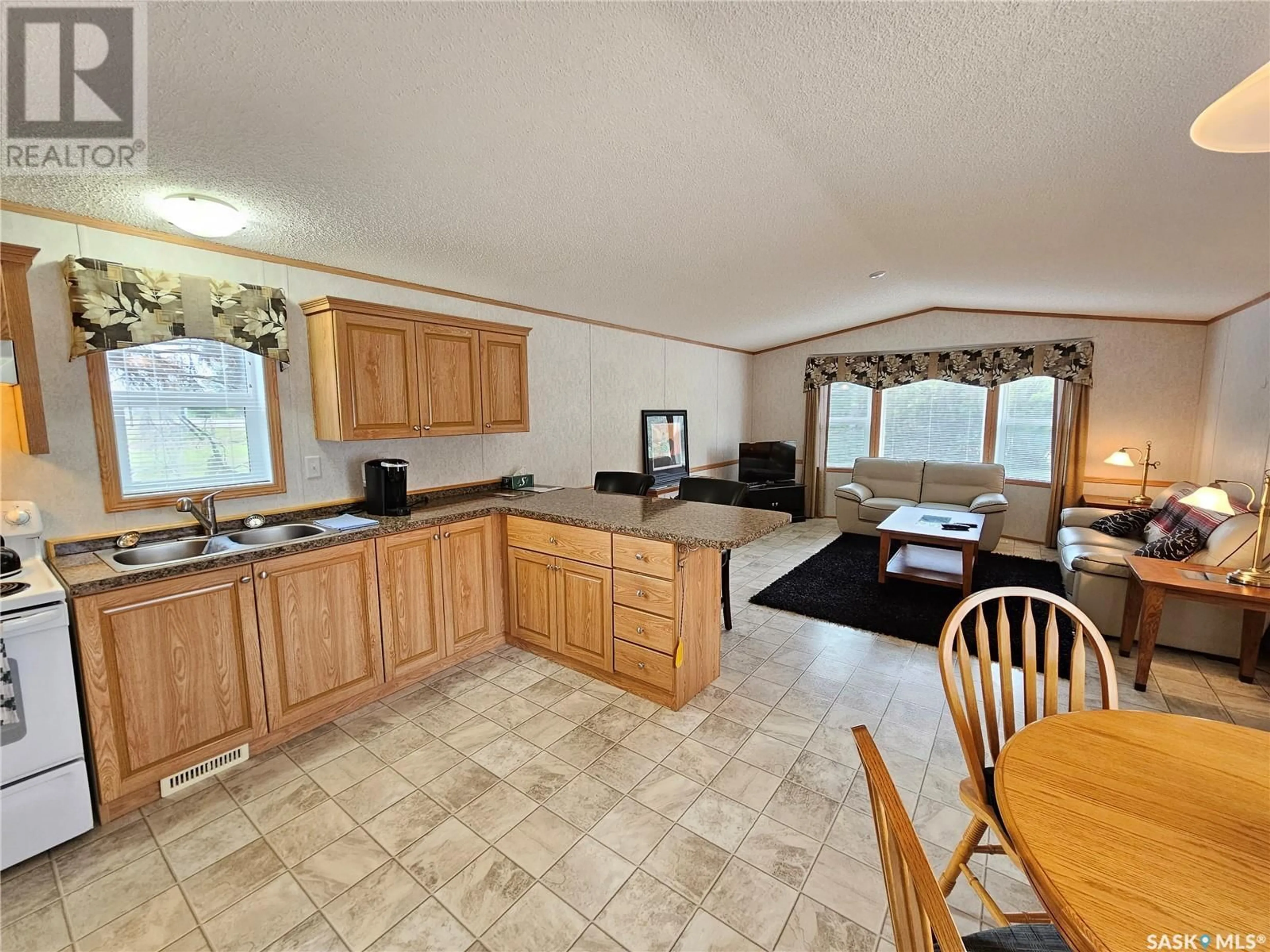 Standard kitchen for 3 St Boniface AVENUE, Goodsoil Saskatchewan S0M1A0