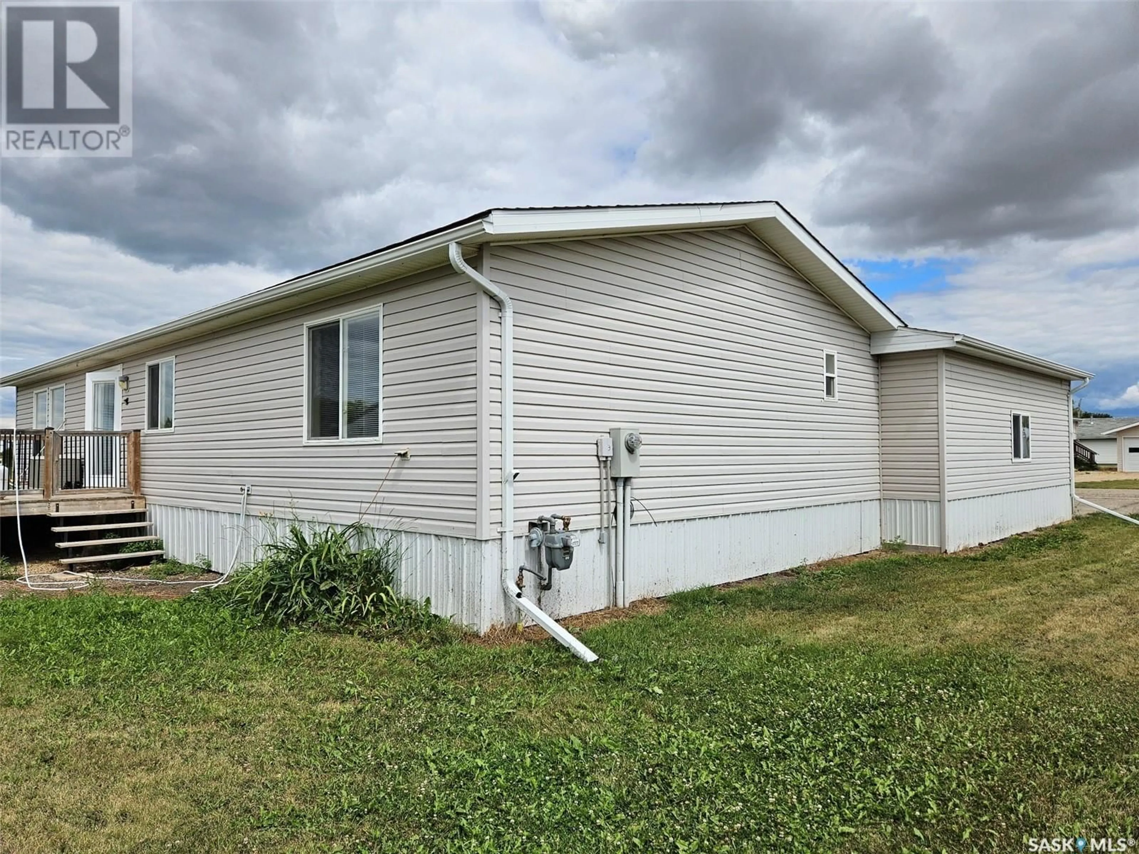 Frontside or backside of a home, cottage for 305 Coteau STREET, Arcola Saskatchewan S0C0G0