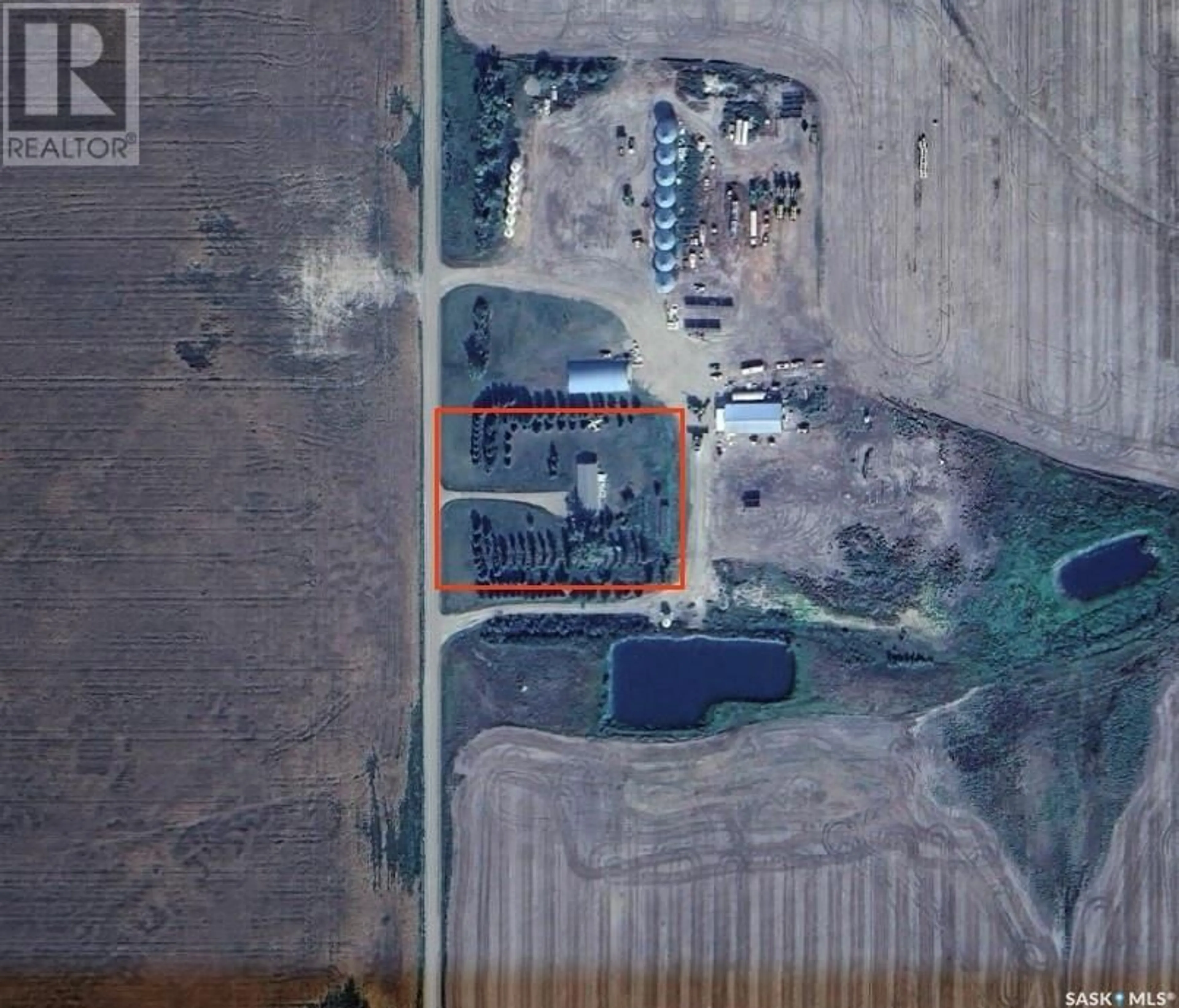 A pic from outside/outdoor area/front of a property/back of a property/a pic from drone, unknown for THUL ACREAGE, Marquis Rm No. 191 Saskatchewan S0H2X0