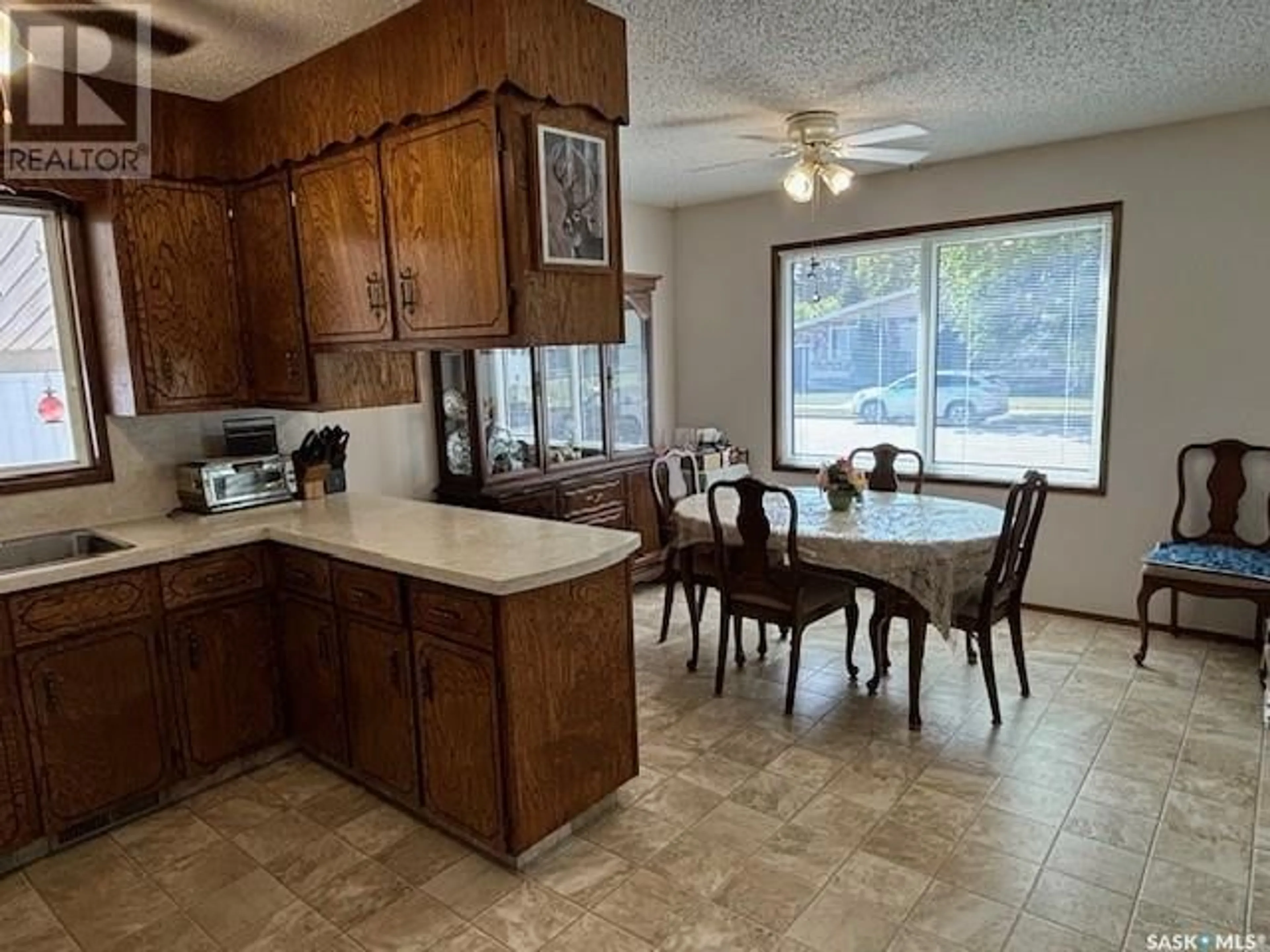 Standard kitchen for 215 Fifth AVENUE W, Canora Saskatchewan S0A0L0