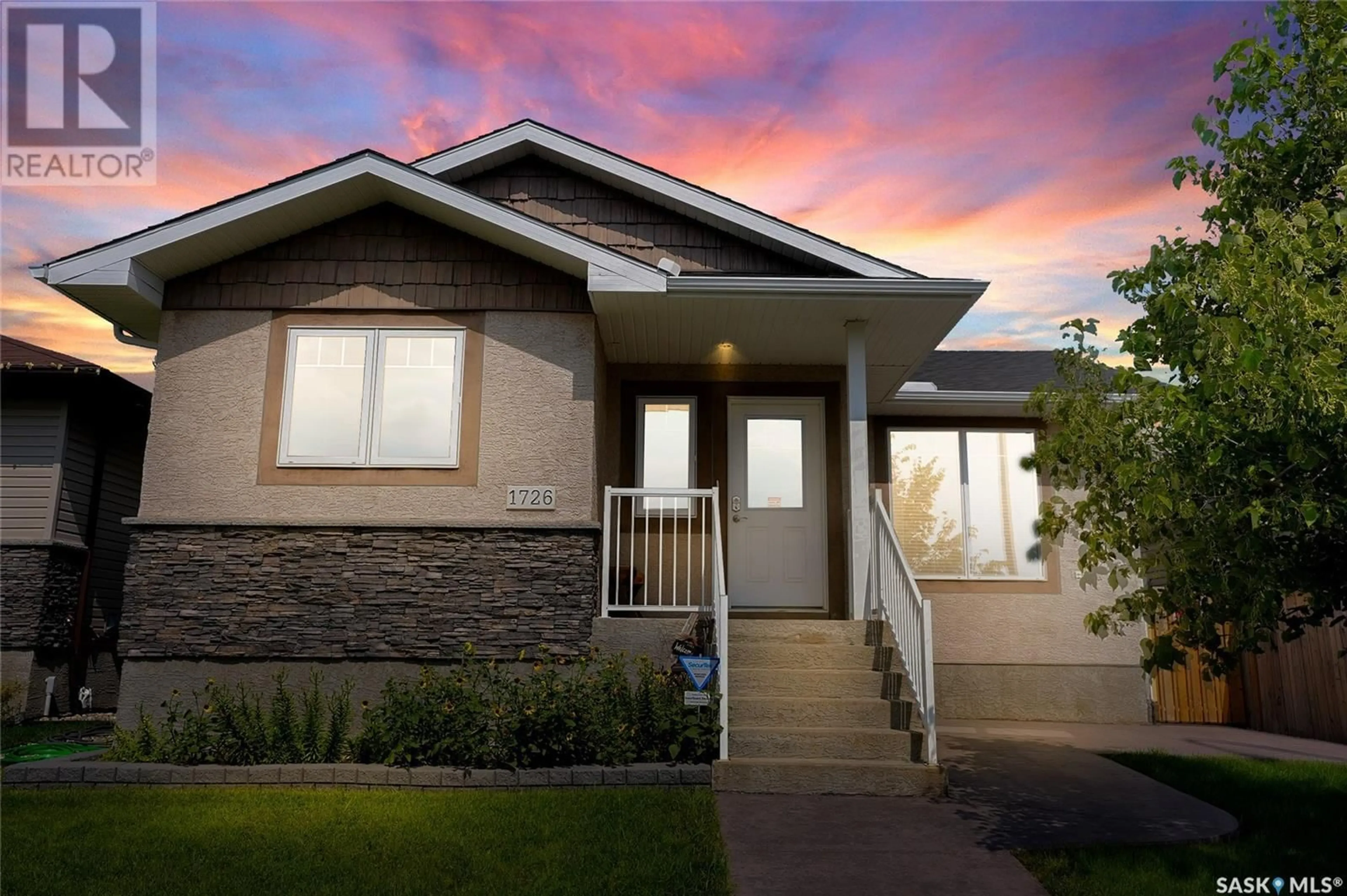 Frontside or backside of a home for 1726 Stoney LANE, Regina Saskatchewan S4X0A7