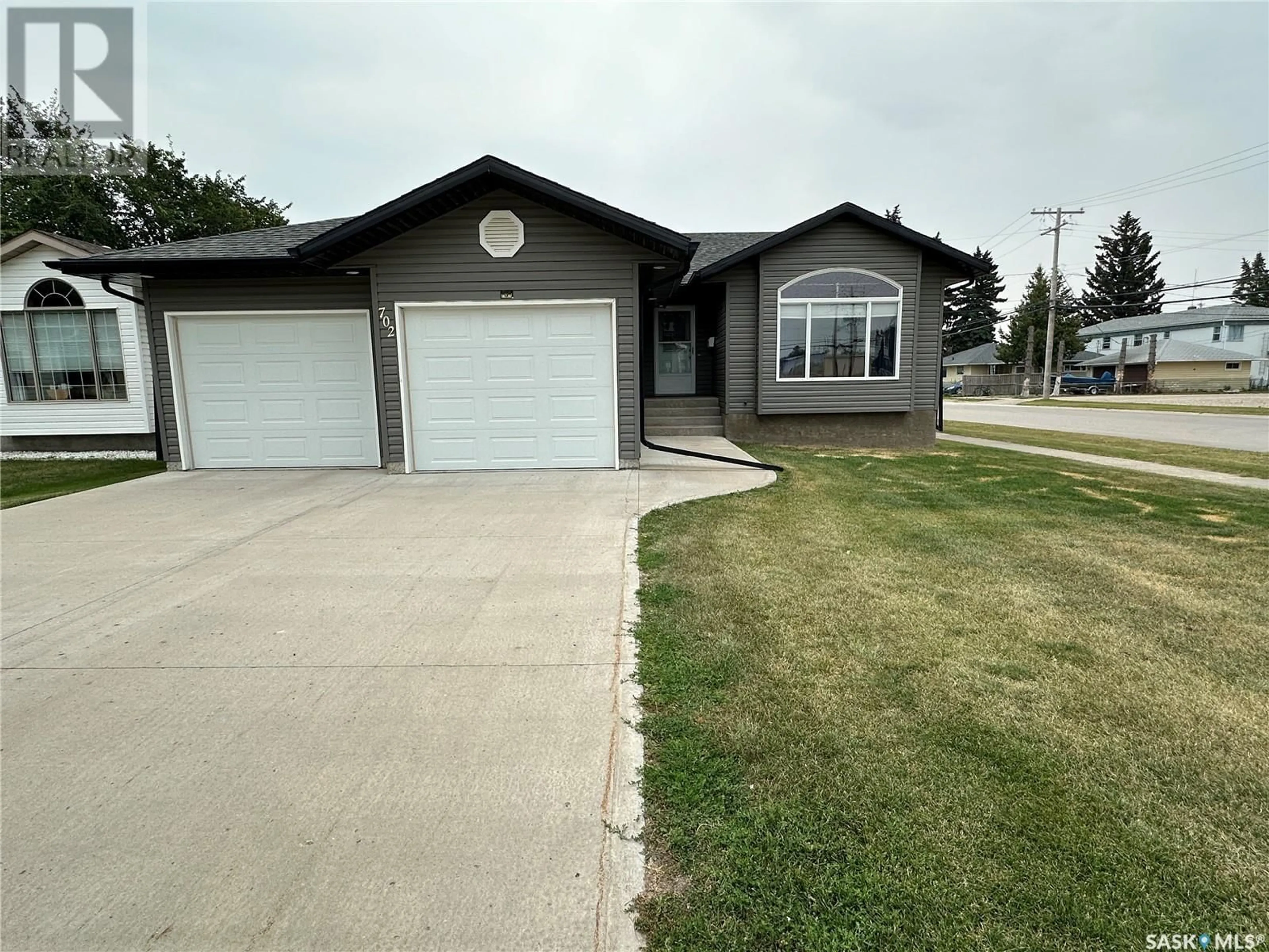 Frontside or backside of a home for 702 7th STREET, Humboldt Saskatchewan S0K2A0