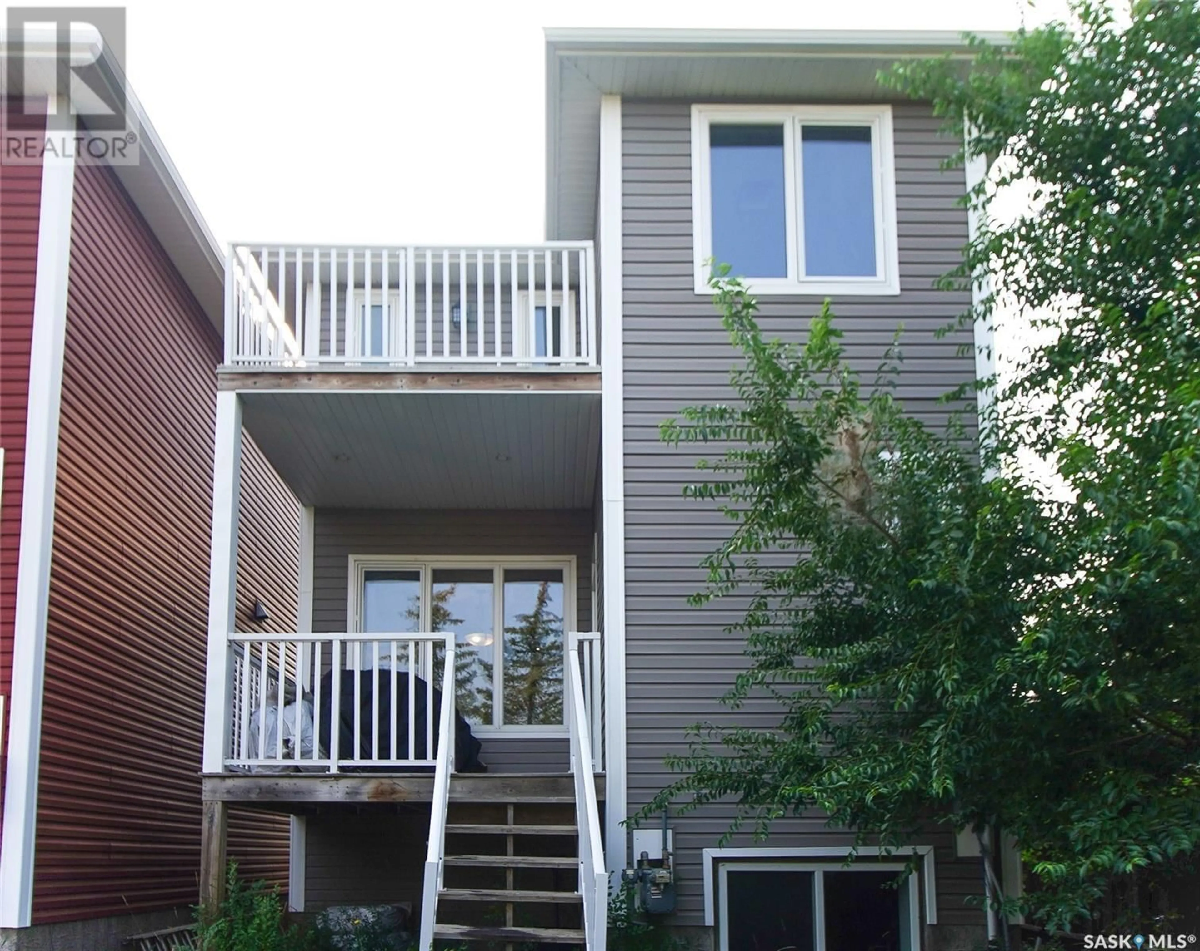 A pic from exterior of the house or condo for 1361 Kent STREET, Regina Saskatchewan S4T5T2