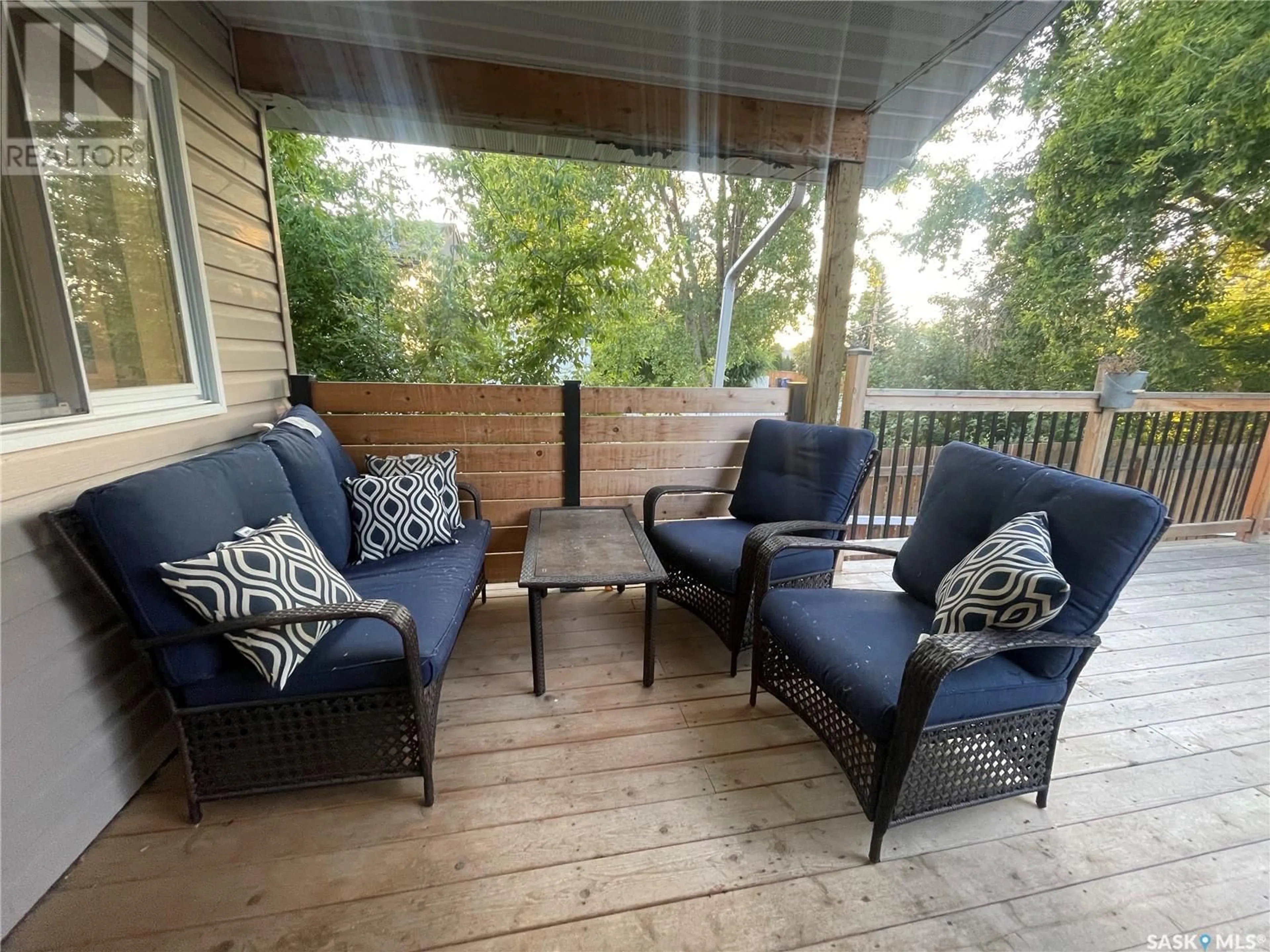 Patio, water/lake/river/ocean view for 404 PARSONS AVENUE, Maple Creek Saskatchewan S0N1N0