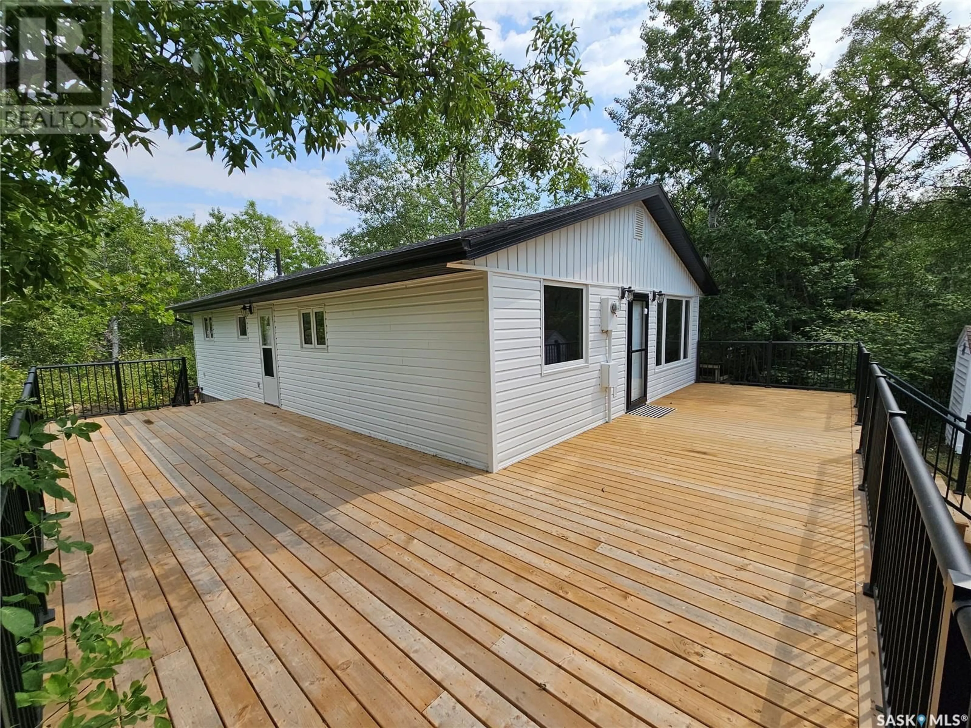 Cottage for 142 22nd STREET, White Bear Lake Saskatchewan S0C0R0