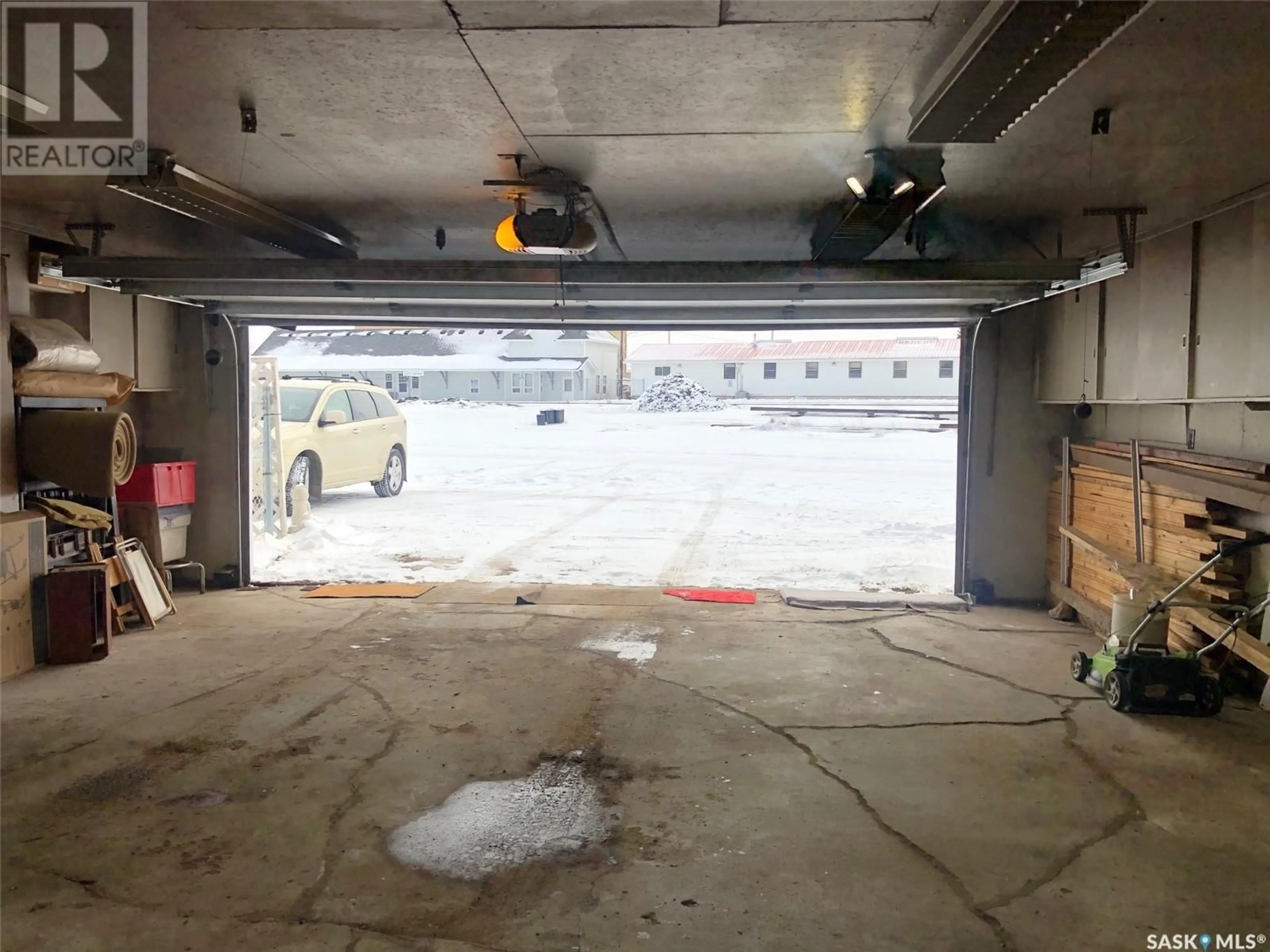 Indoor garage for 234 NORTHERN AVENUE, Canora Saskatchewan S0A0L0